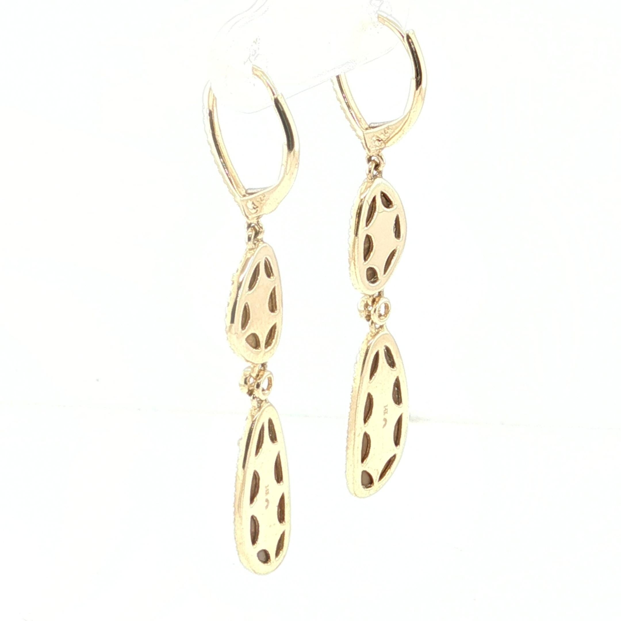 Artigiano Orecchini pendenti con opale nero australiano e diamanti in oro giallo 14k in vendita