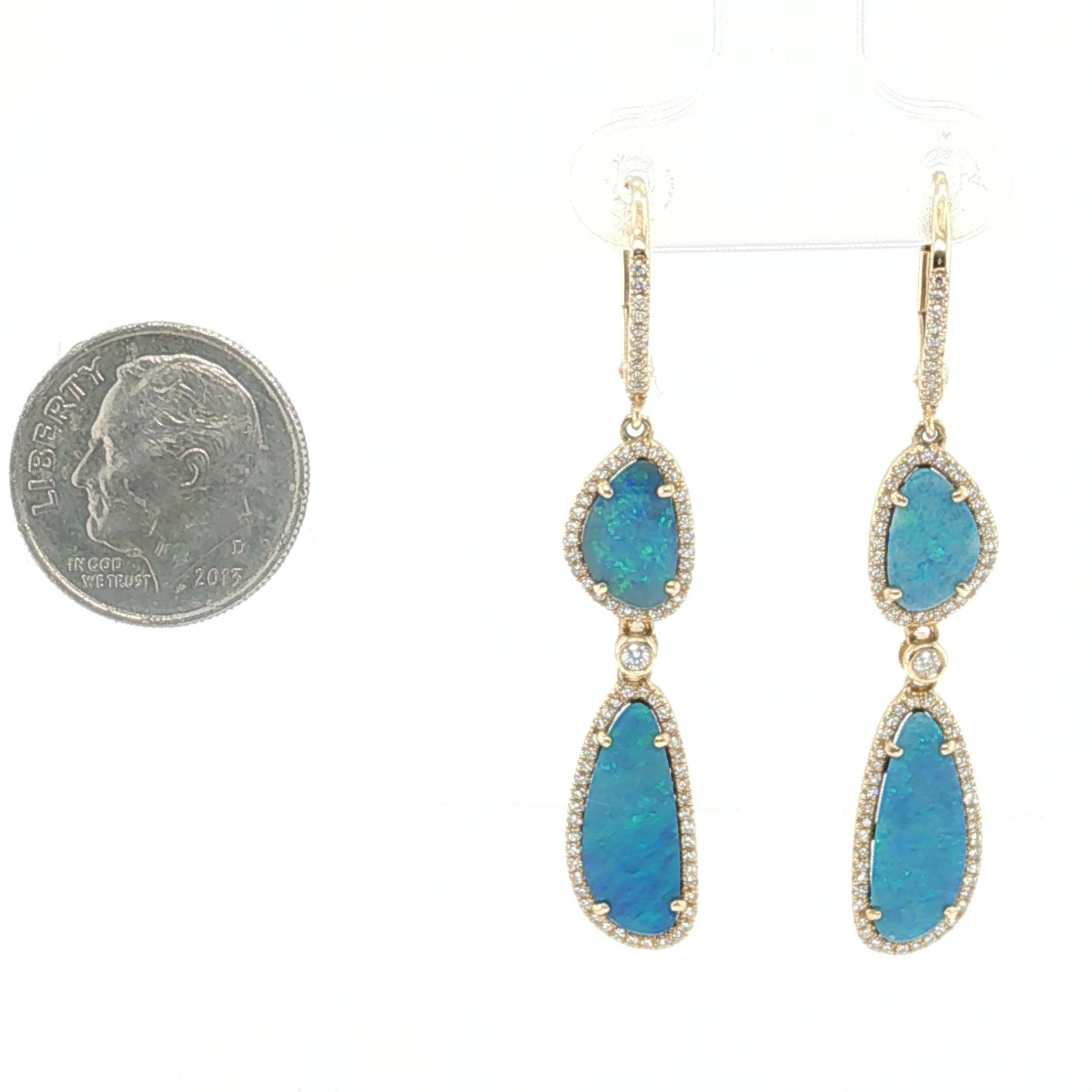 Taglio misto Orecchini pendenti con opale nero australiano e diamanti in oro giallo 14k in vendita