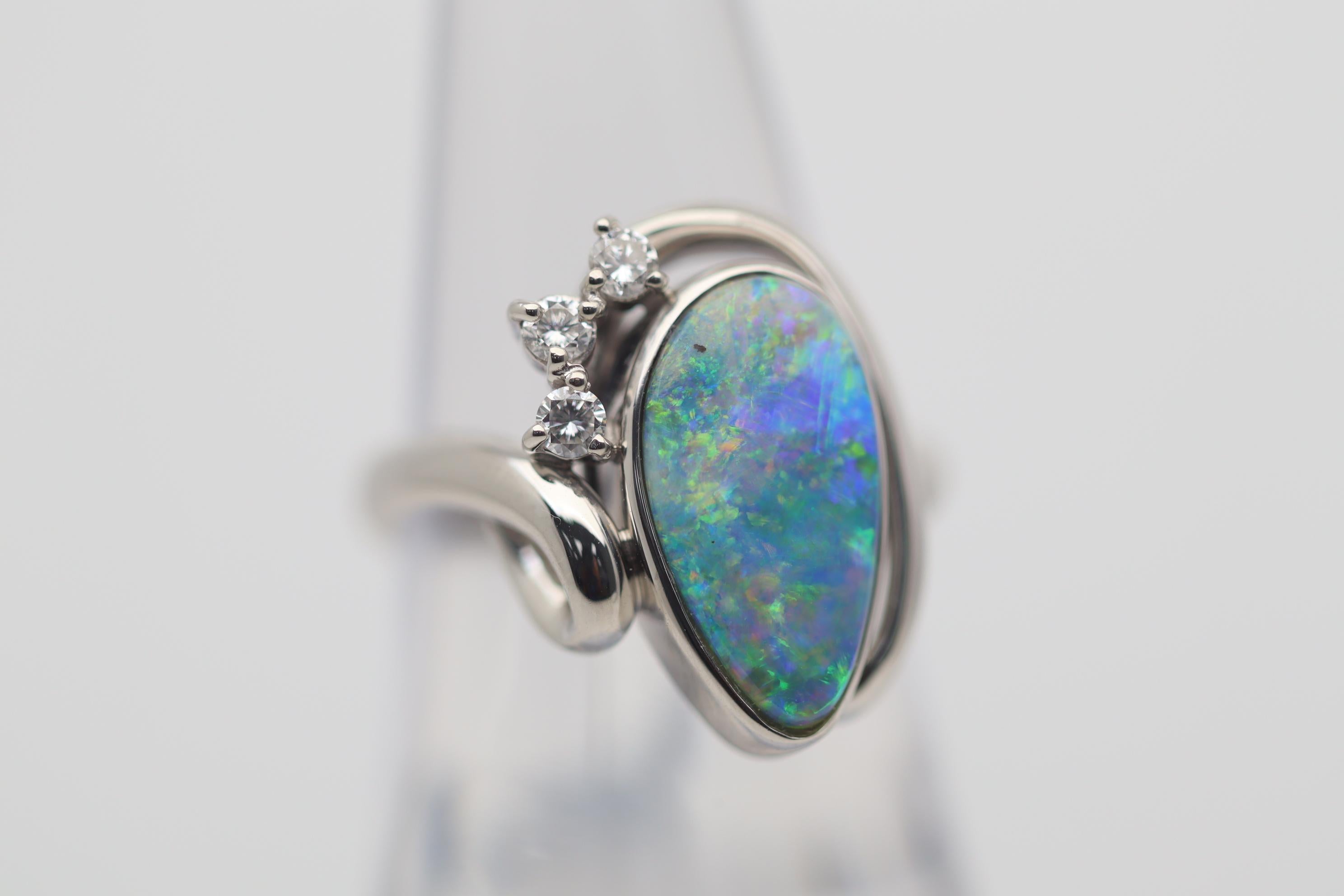 Australian Boulder Opal Diamond Platinum Ring In New Condition For Sale In Beverly Hills, CA