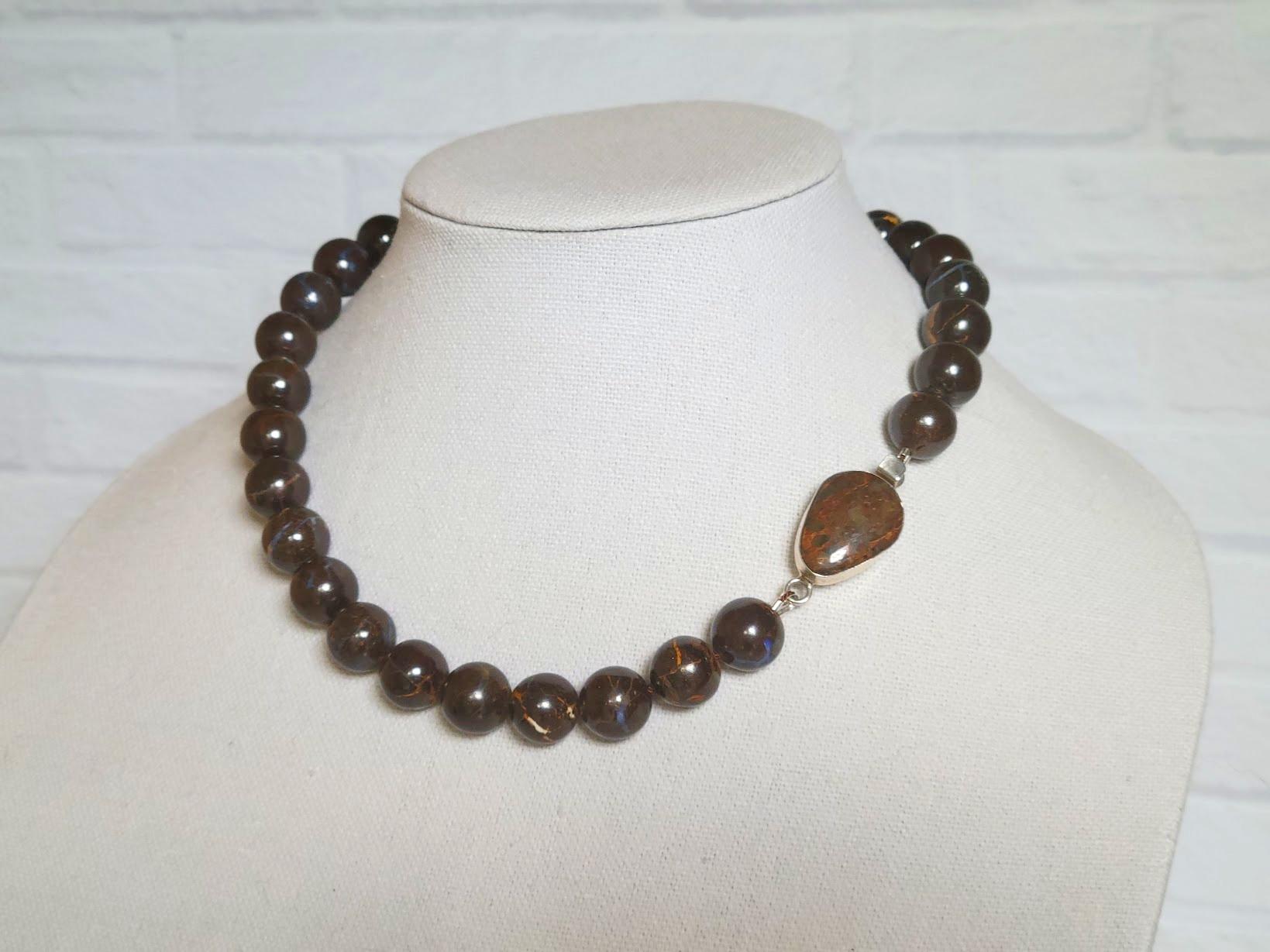 Collana di opale australiano Boulder in vendita 1