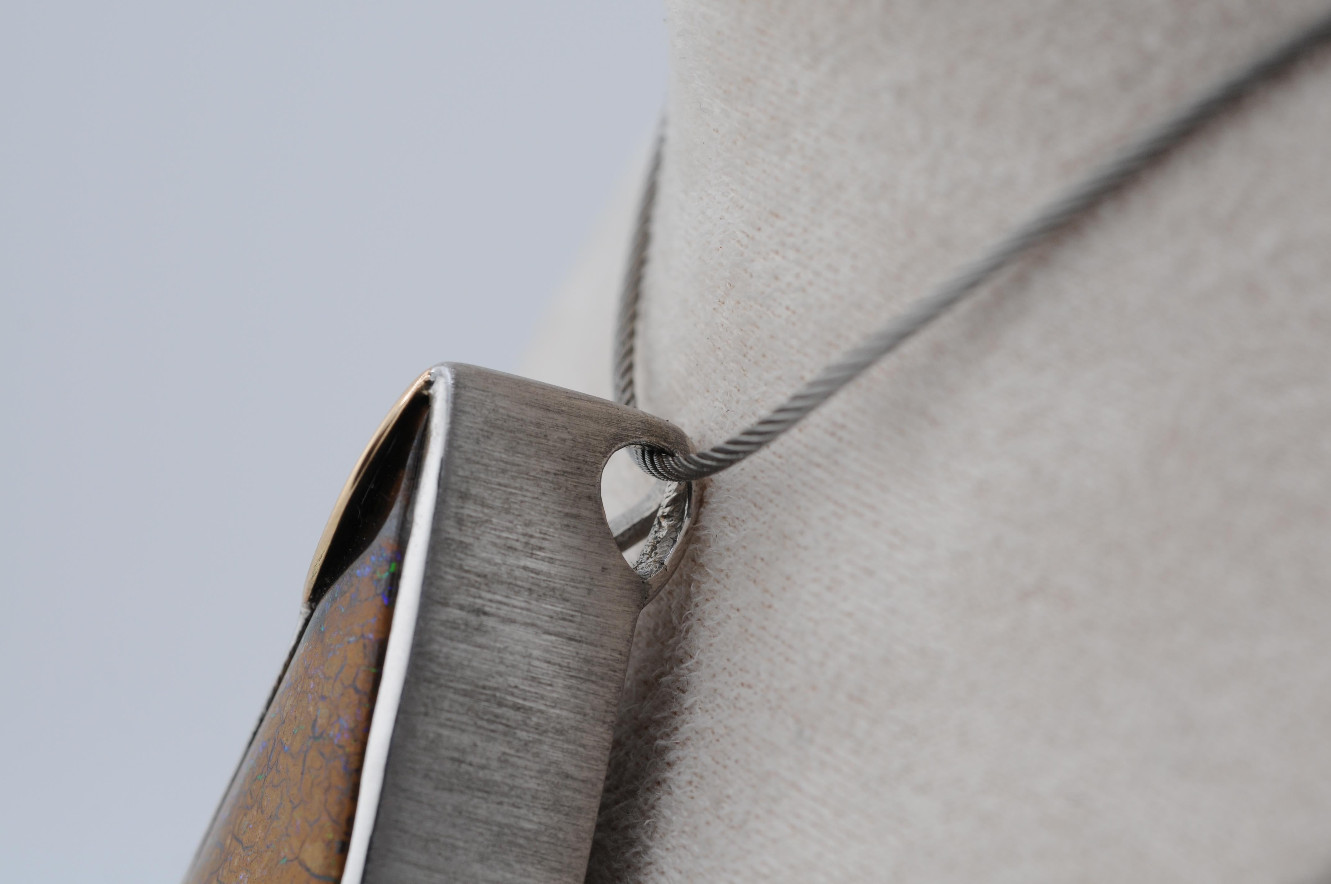 Australischer Boulder-Opal-Anhänger aus Sterling Silber mit 18k Gold-Akzenten im Angebot 5