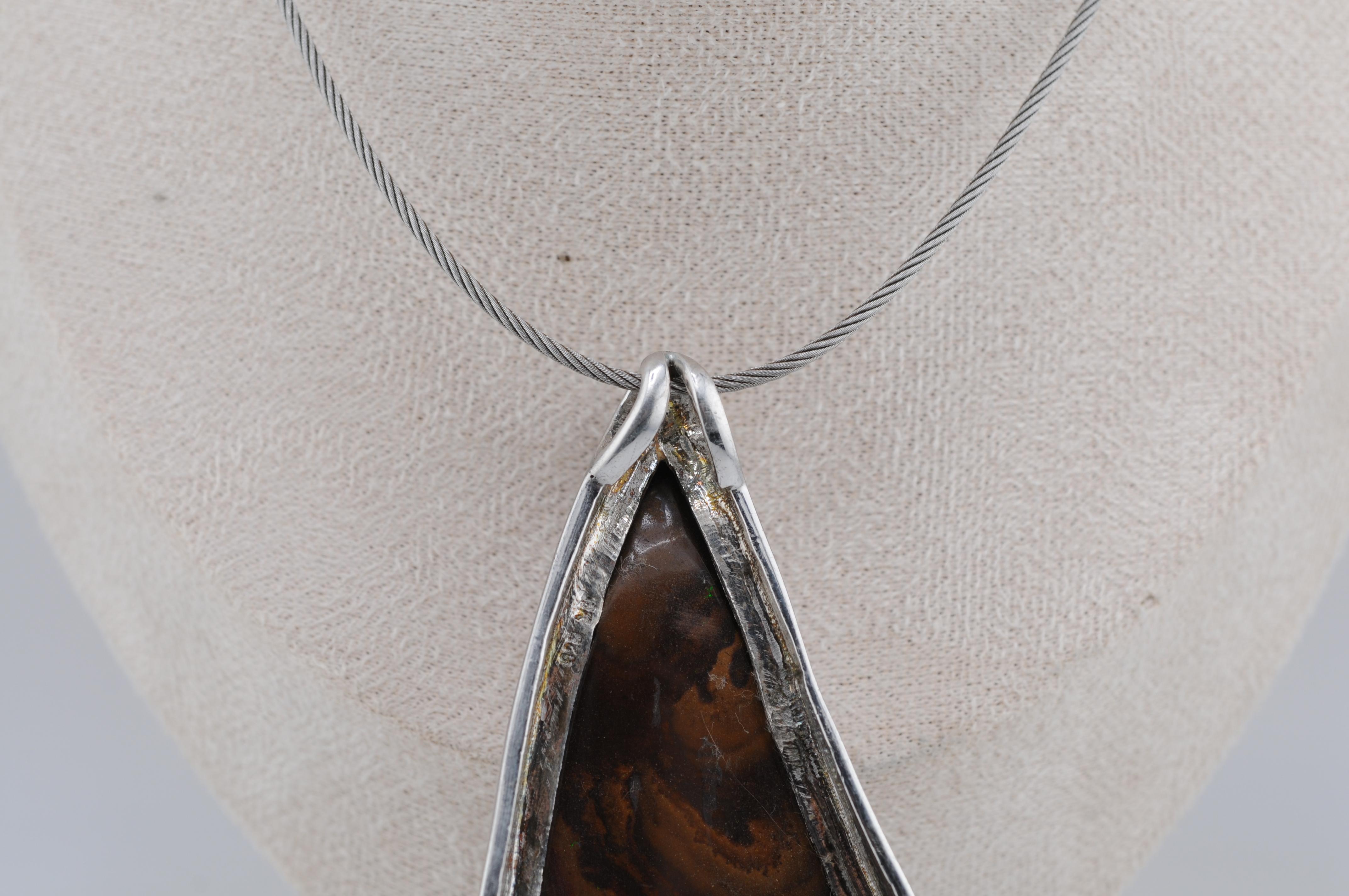 Australischer Boulder-Opal-Anhänger aus Sterling Silber mit 18k Gold-Akzenten im Angebot 7