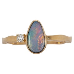 Bague en or jaune 14 carats avec bague en opale de Boulder australienne et accent diamantaire