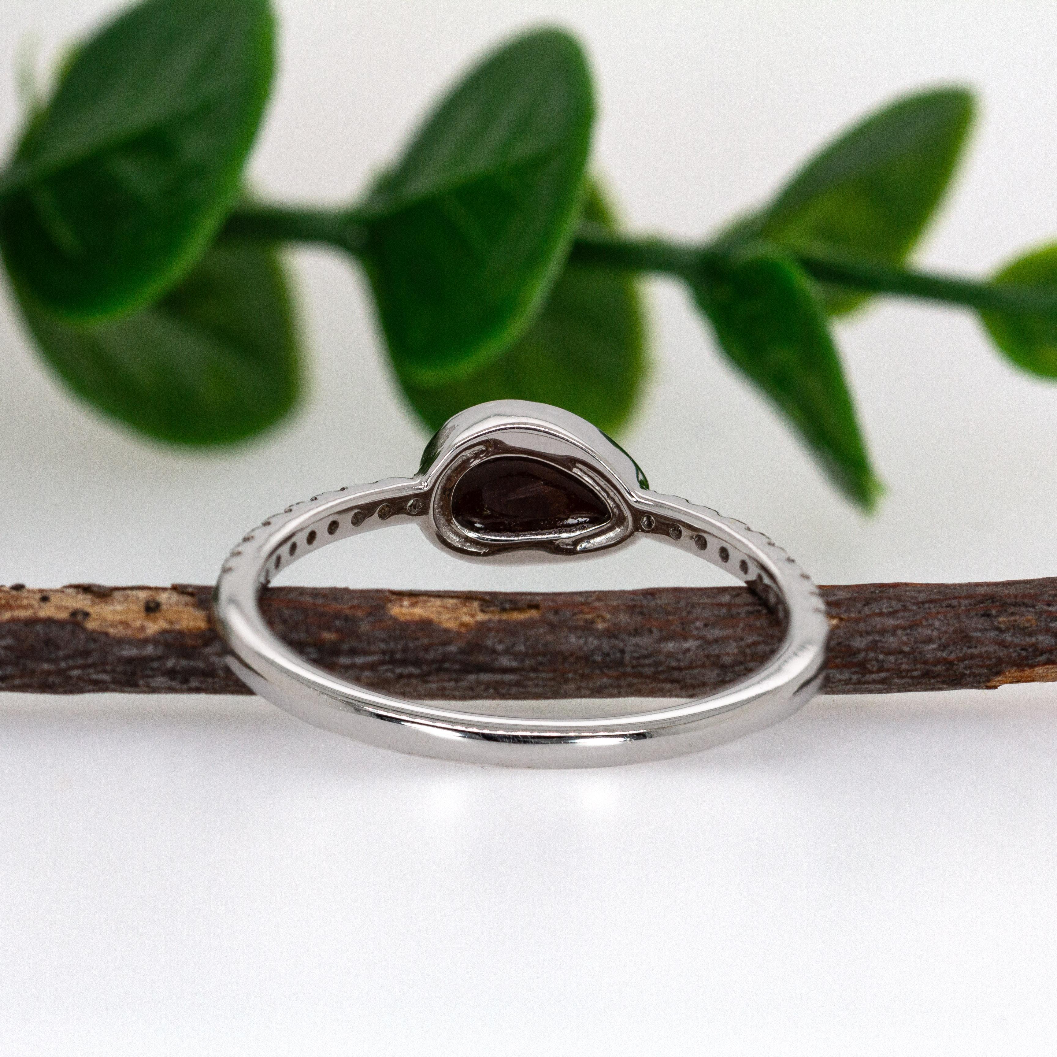 Australian Boulder Opal Ring with Diamond Pave Shank in 14K Solid Gold en vente 1