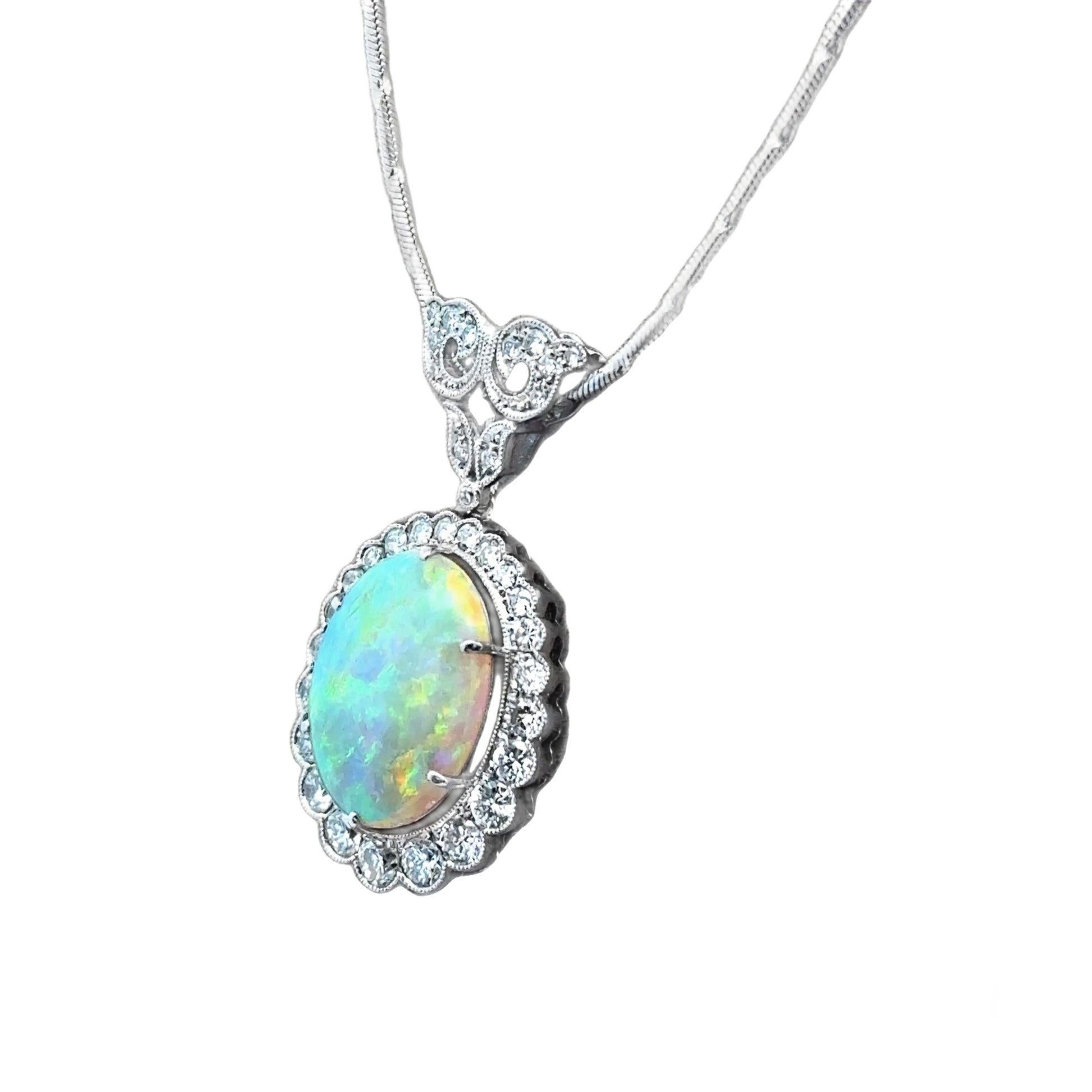 Australischer Kristall-Opal-Diamant-Platin-Anhänger, Art-Deco-Stil (Ovalschliff) im Angebot
