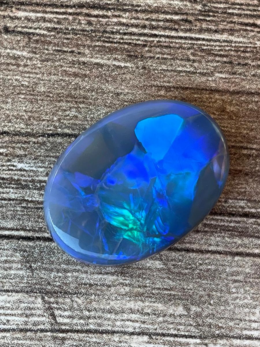 Australian Dark Opal 9.70 Ct Bicolor Opalescence Oval Cabochon Deep Blue Stone 6