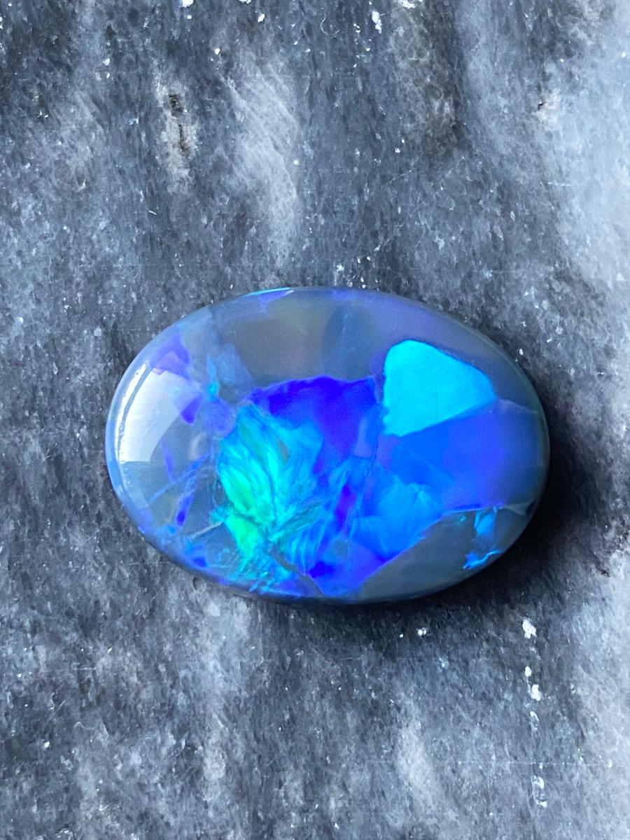 Australian Dark Opal 9.70 Ct Bicolor Opalescence Oval Cabochon Deep Blue Stone 1