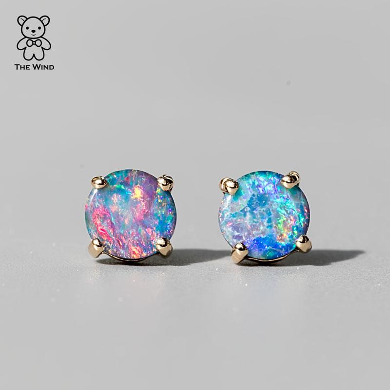 Taglio rotondo Minimalist Bright Australian Doublet Opal Round Stud Earrings 14K Yellow Gold