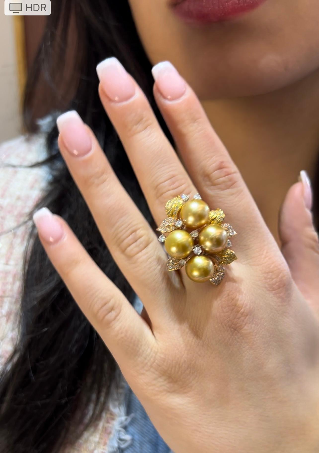 Australischer goldener Südseeperlen-Cocktailring mit 18 Karat weiß-gelbem Diamant Damen im Angebot