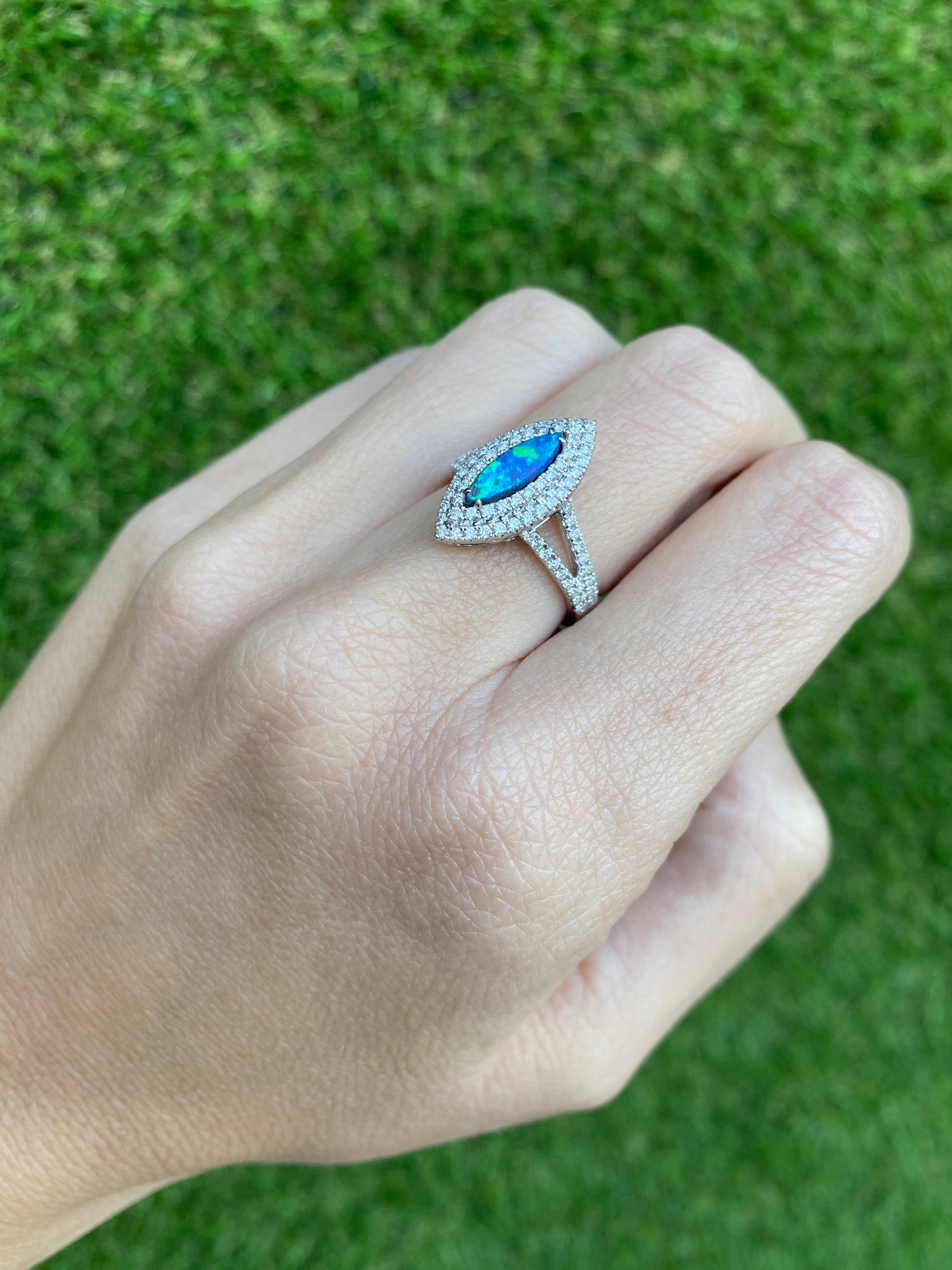 Australian Lightning Ridge Diamantring mit Marquise-Opal in Form eines Marquise-Opals und doppeltem Halo im Angebot 8