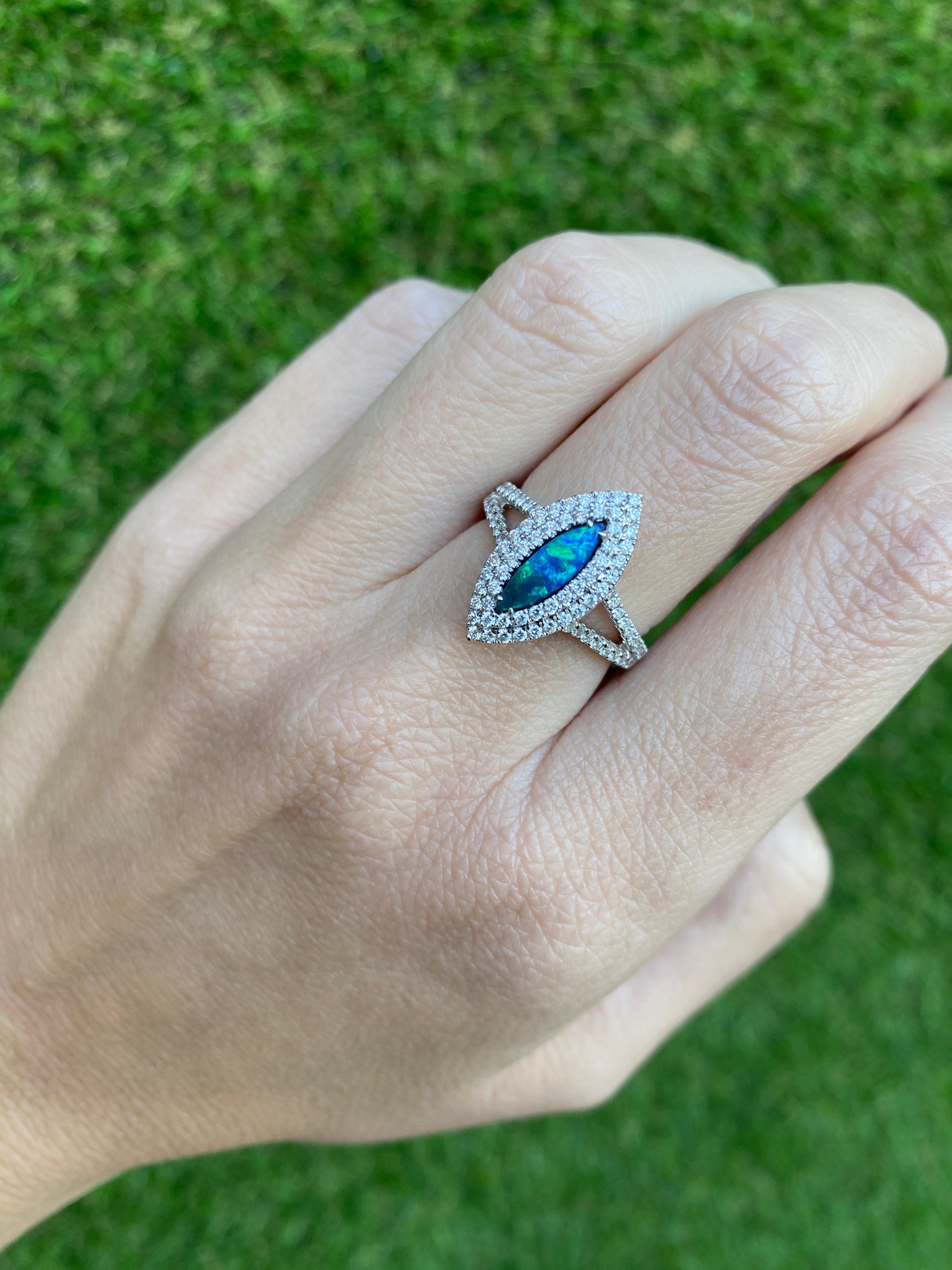 Australian Lightning Ridge Diamantring mit Marquise-Opal in Form eines Marquise-Opals und doppeltem Halo im Angebot 9