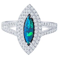 Australian Lightning Ridge Diamantring mit Marquise-Opal in Form eines Marquise-Opals und doppeltem Halo