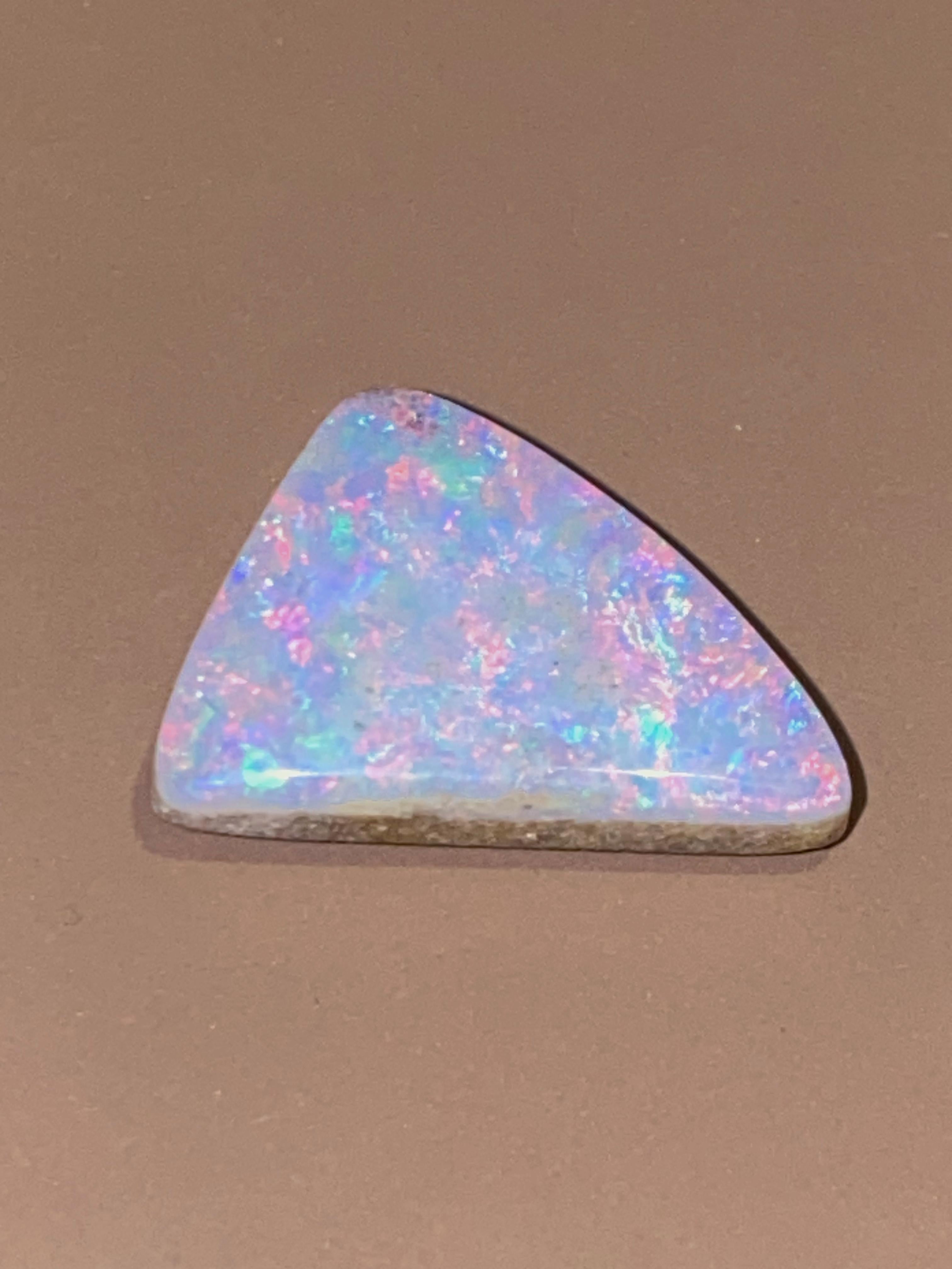 Trillion Cut Australian Loose Solid Opal of 7.50ct (18mm x 15mm). Lightning Ridge. For Sale