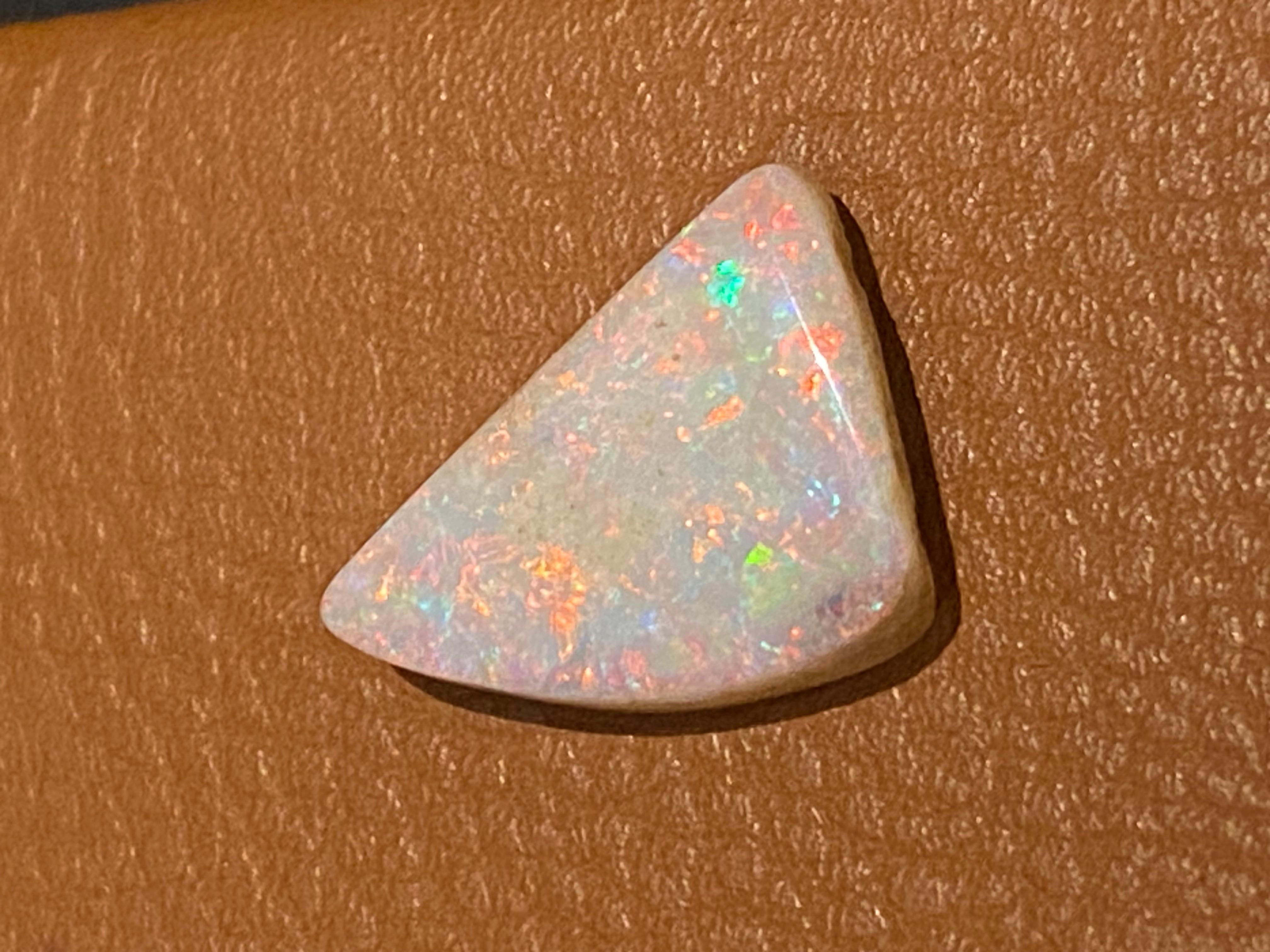 Australian Loose Solid Opal of 7.50ct (18mm x 15mm). Lightning Ridge. For Sale 1