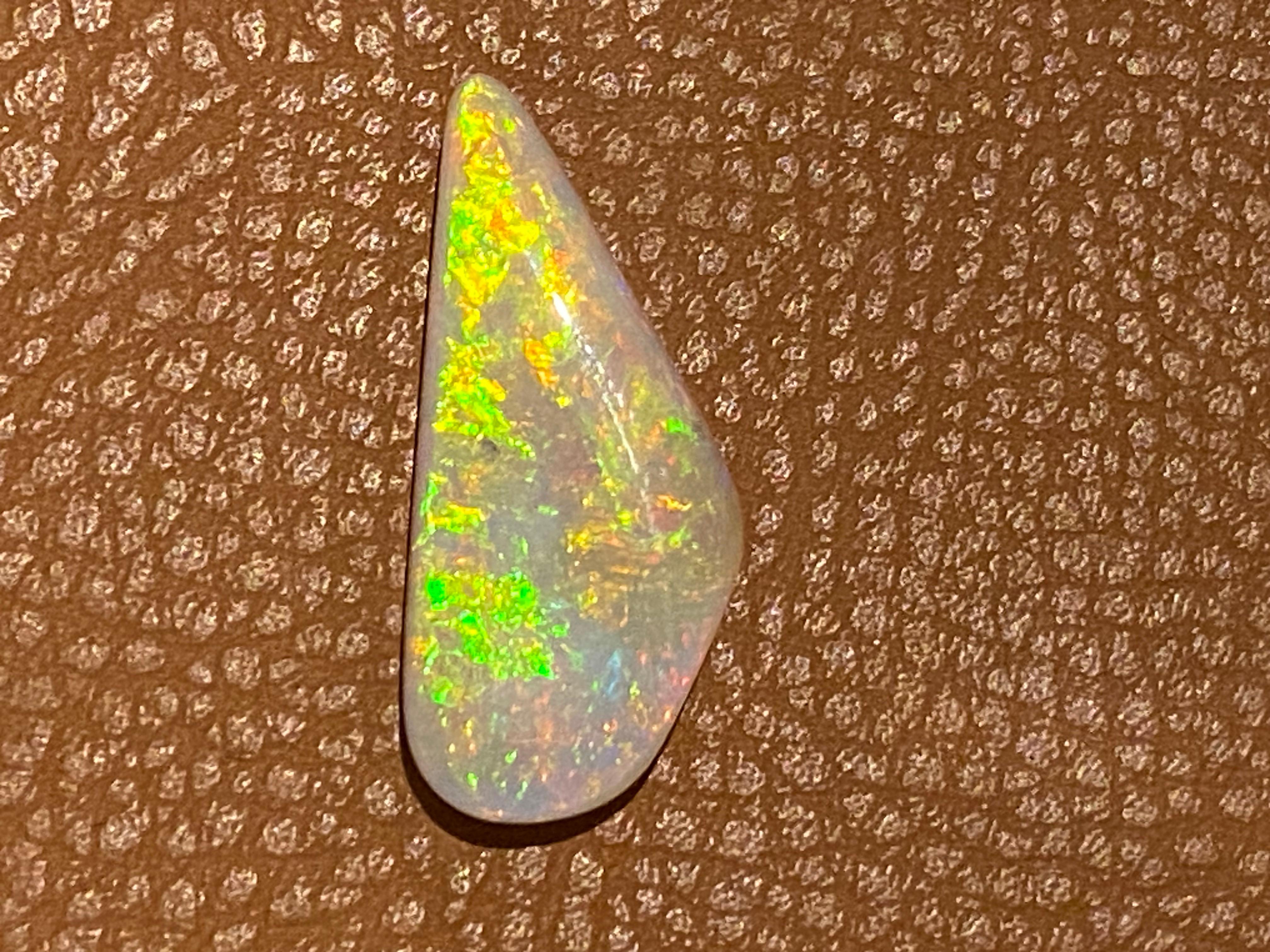 Australischer loser massiver Opal von 7,50ct 27 mm x 12 mm). Lightning Ridge. im Zustand „Hervorragend“ im Angebot in MELBOURNE, AU