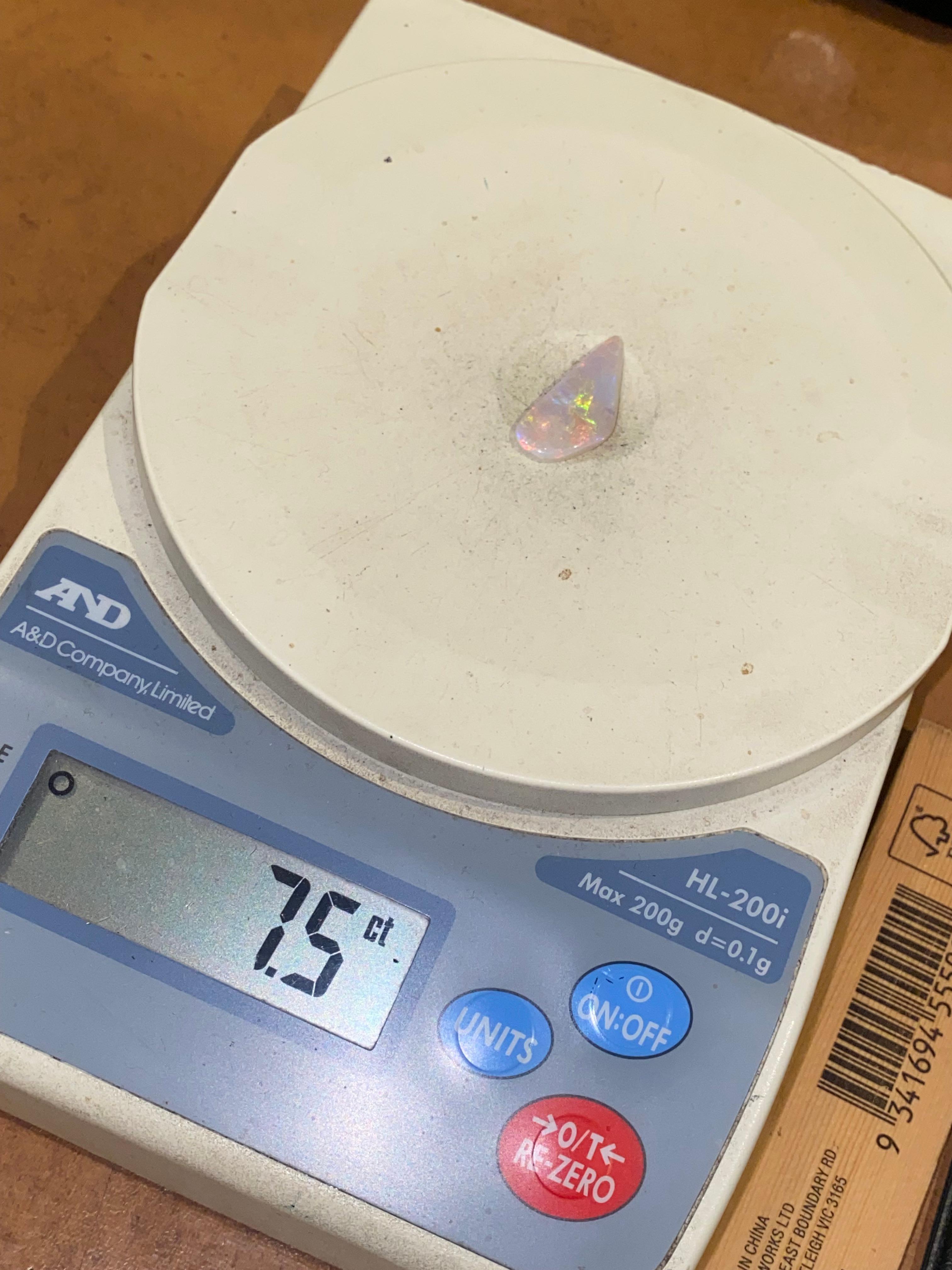 Australischer loser massiver Opal von 7,50ct 27 mm x 12 mm). Lightning Ridge. für Damen oder Herren im Angebot