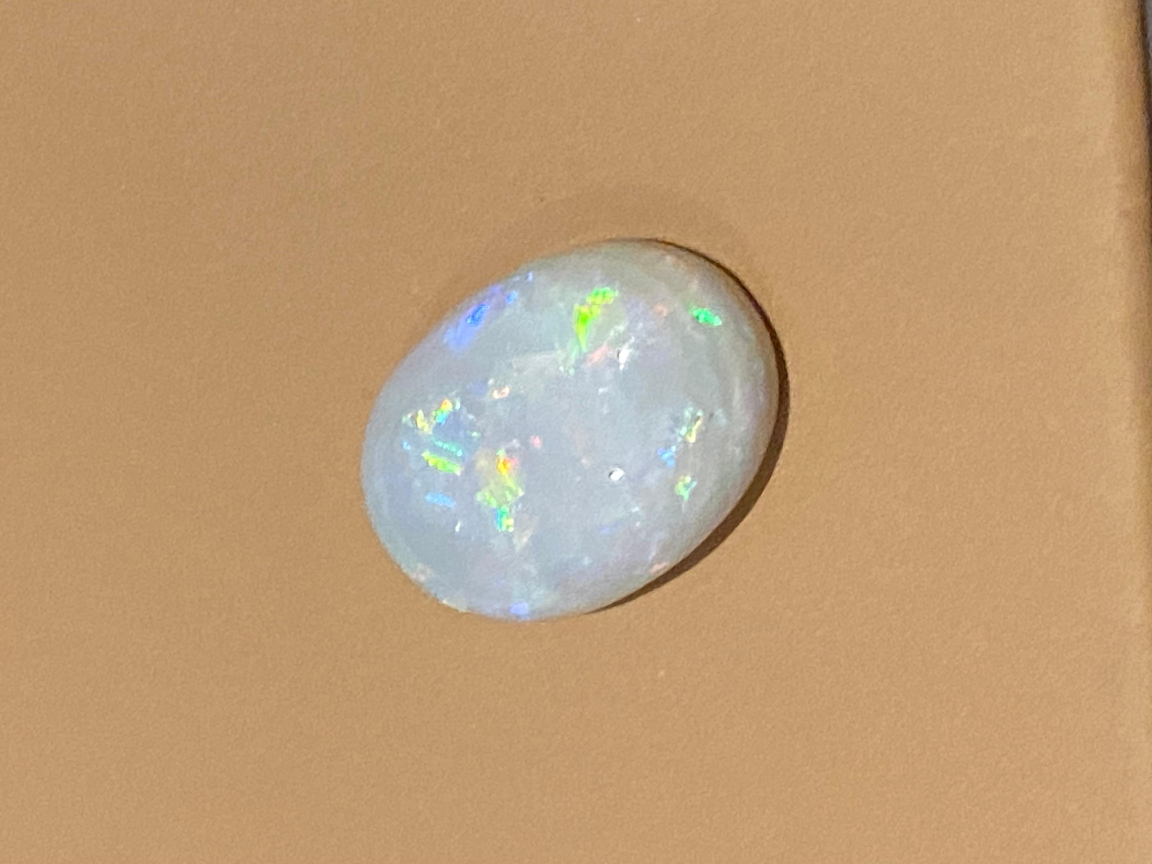 Australian Loose Solid Oval Opal of 5.00ct (17mm x 11mm). Lightning Ridge. For Sale 2