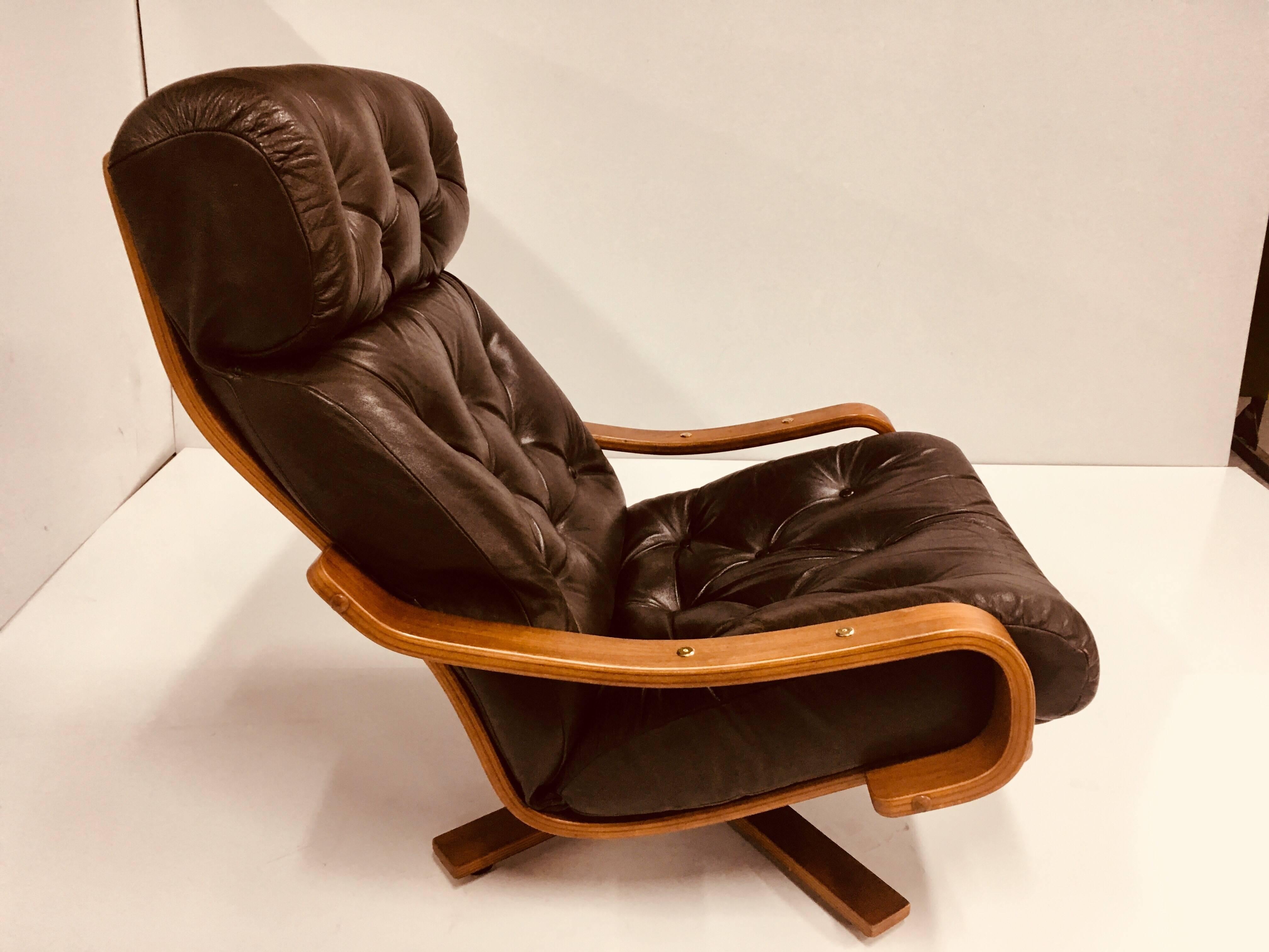 danish deluxe armchair