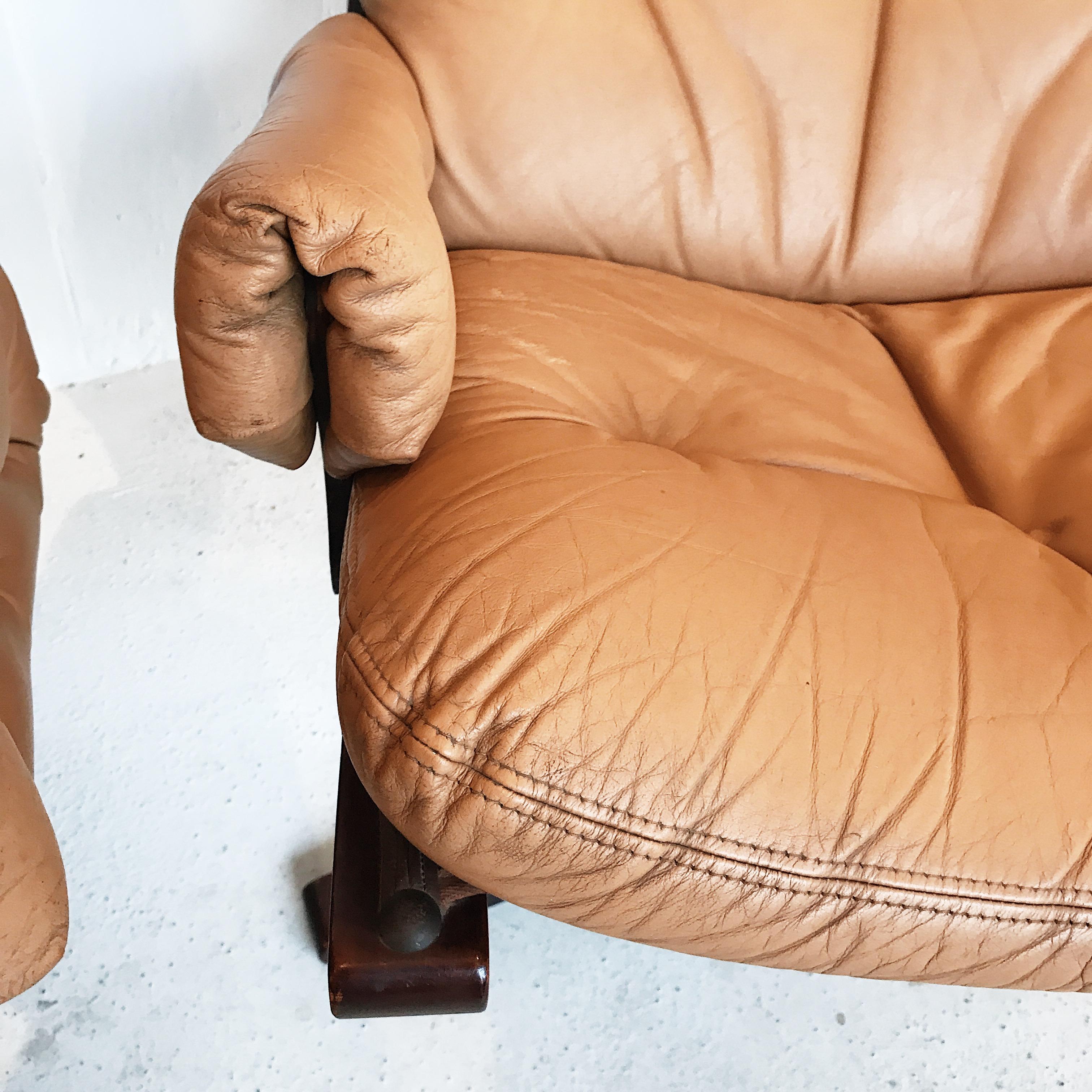 Australian Mid-Century Modern Nude Leather Armchairs by Gerald Easden for Module In Fair Condition For Sale In Ettalong Beach, NSW