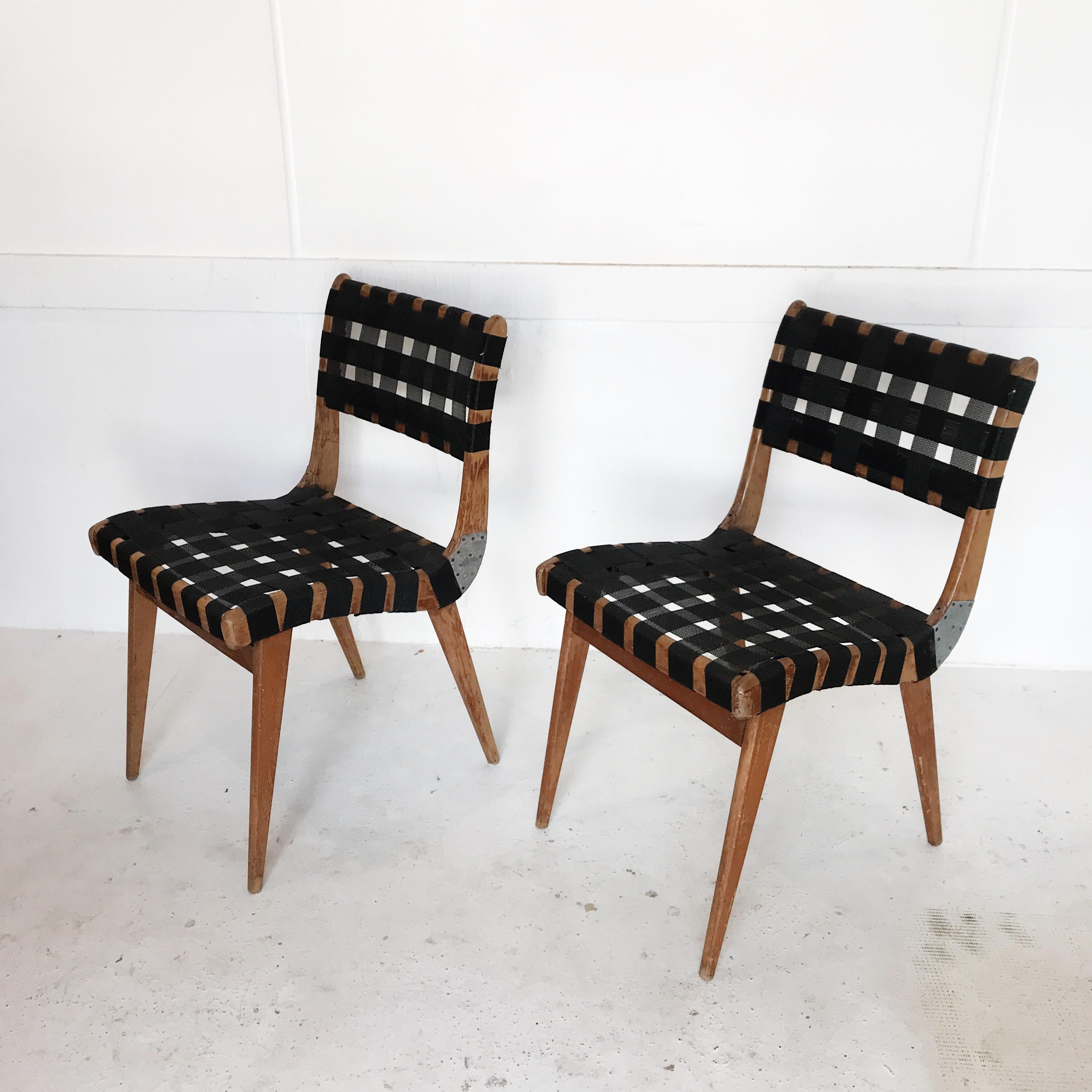 Cutting edge Australian post-war design from 1955. 

Many regard Snelling as the Asian-Pacific link to Californian modern design. Here we have an all original pair of Douglas Snelling dining chairs, exhibiting that wonderful 