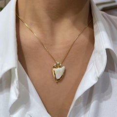 Australian Natural 3.60ct Shell Opal Pendant Necklace in 18K Yellow Gold