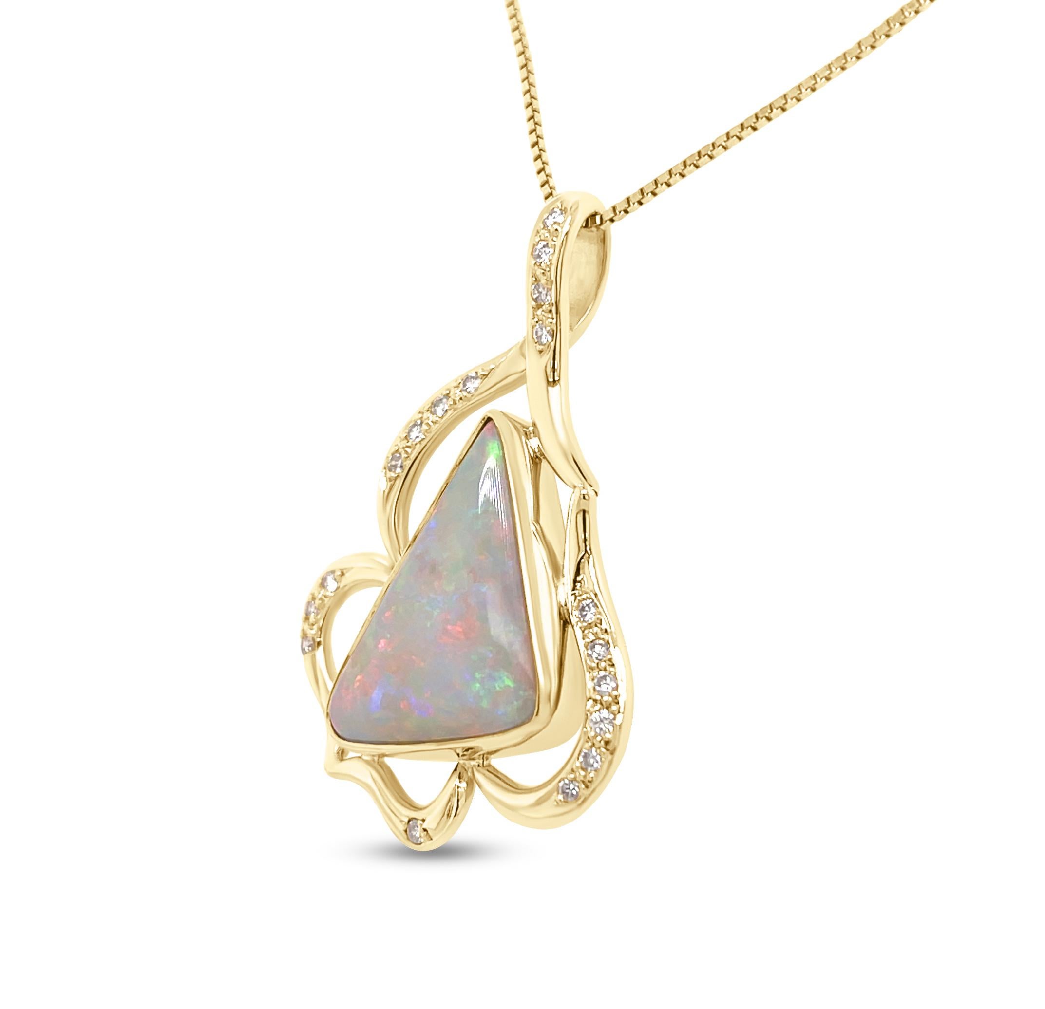 Cabochon Australian Natural Untreated 5.40ct Light Opal Pendant Necklace 18K Yellow Gold