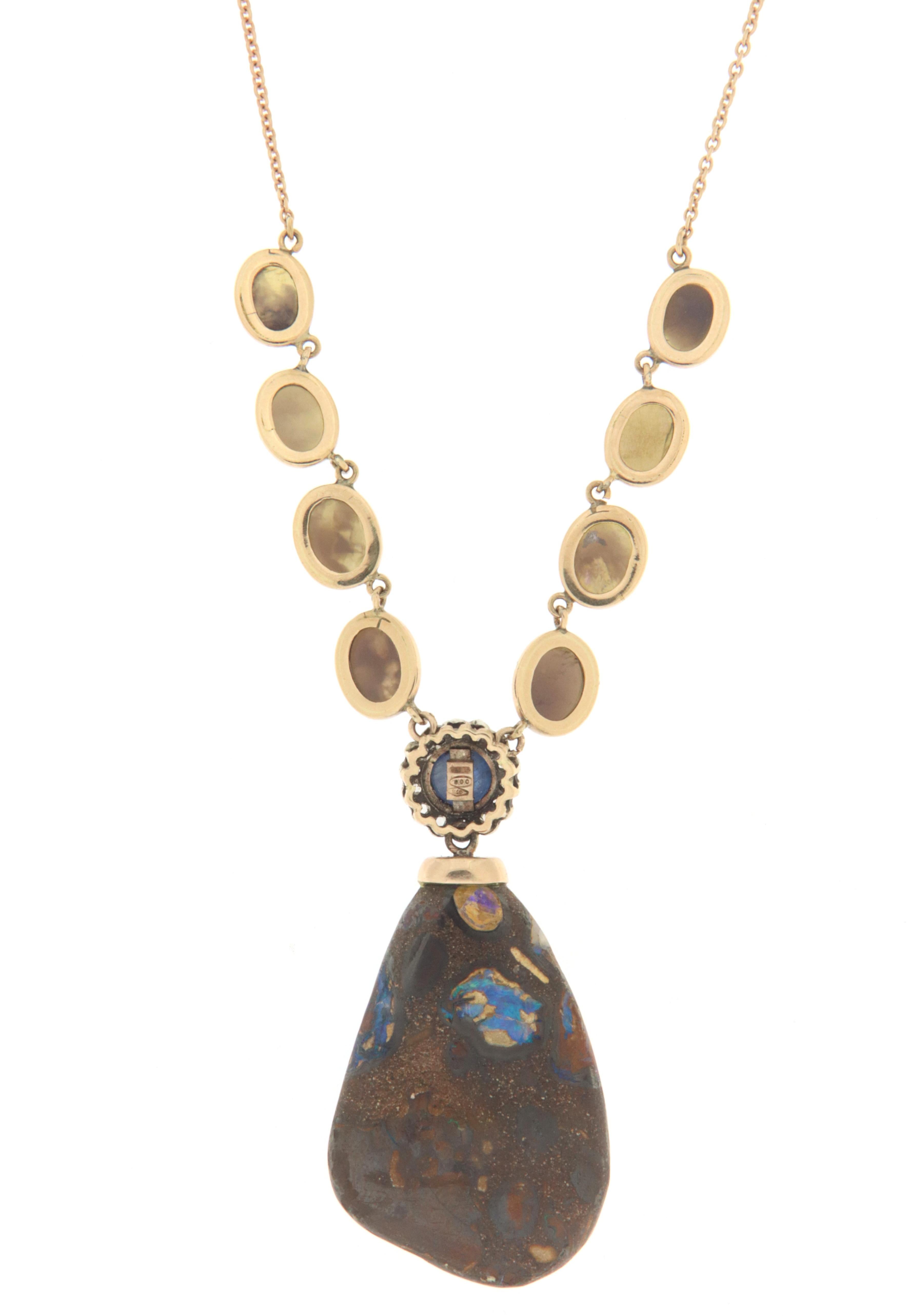 Australian Opal 14 Karat Yellow Gold Diamonds Pendant Necklace In New Condition For Sale In Marcianise, IT