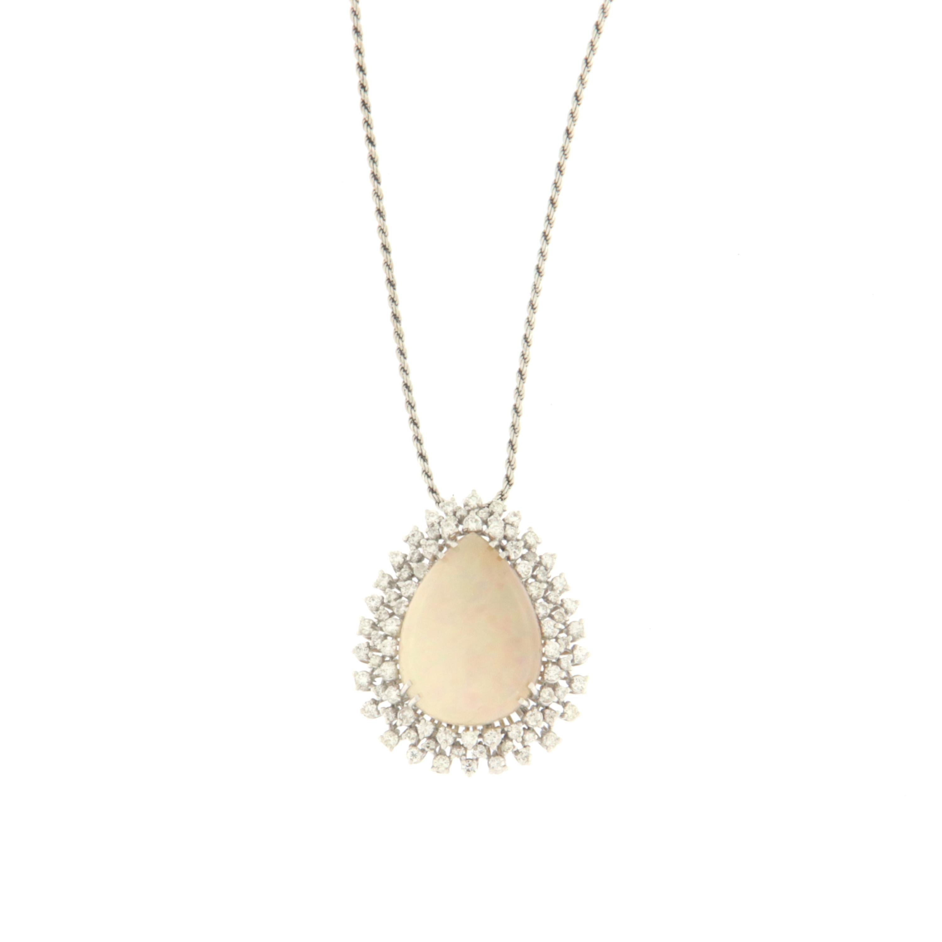 Australian Opal 18 Karat White Gold Diamonds Pendant Necklace In New Condition For Sale In Marcianise, IT