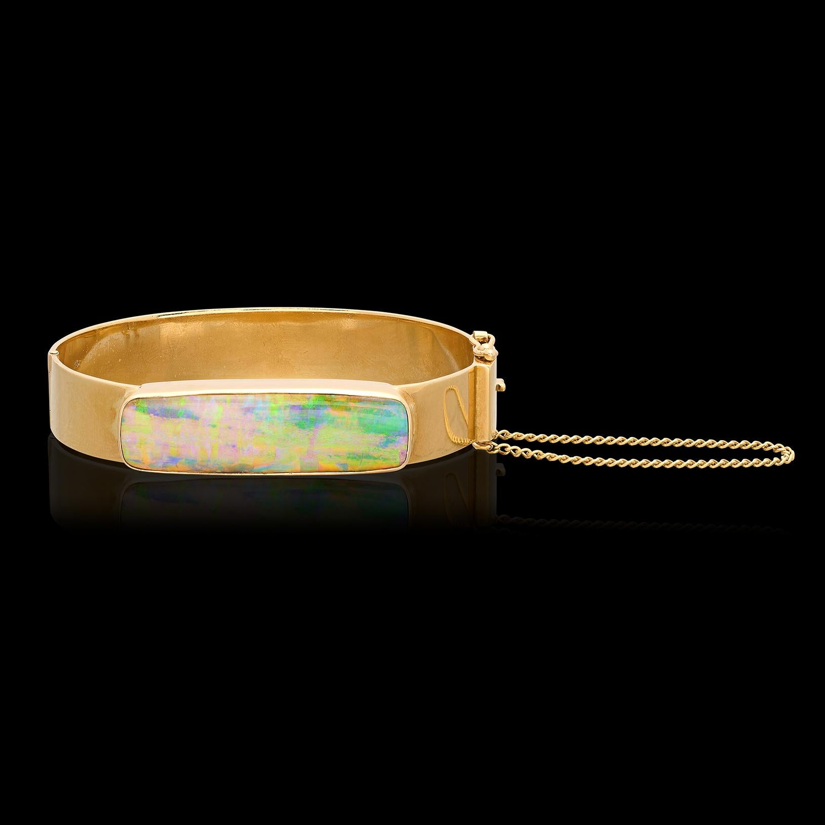 Bracelet en or jaune 18 carats avec opale d'Australie Excellent état - En vente à San Francisco, CA