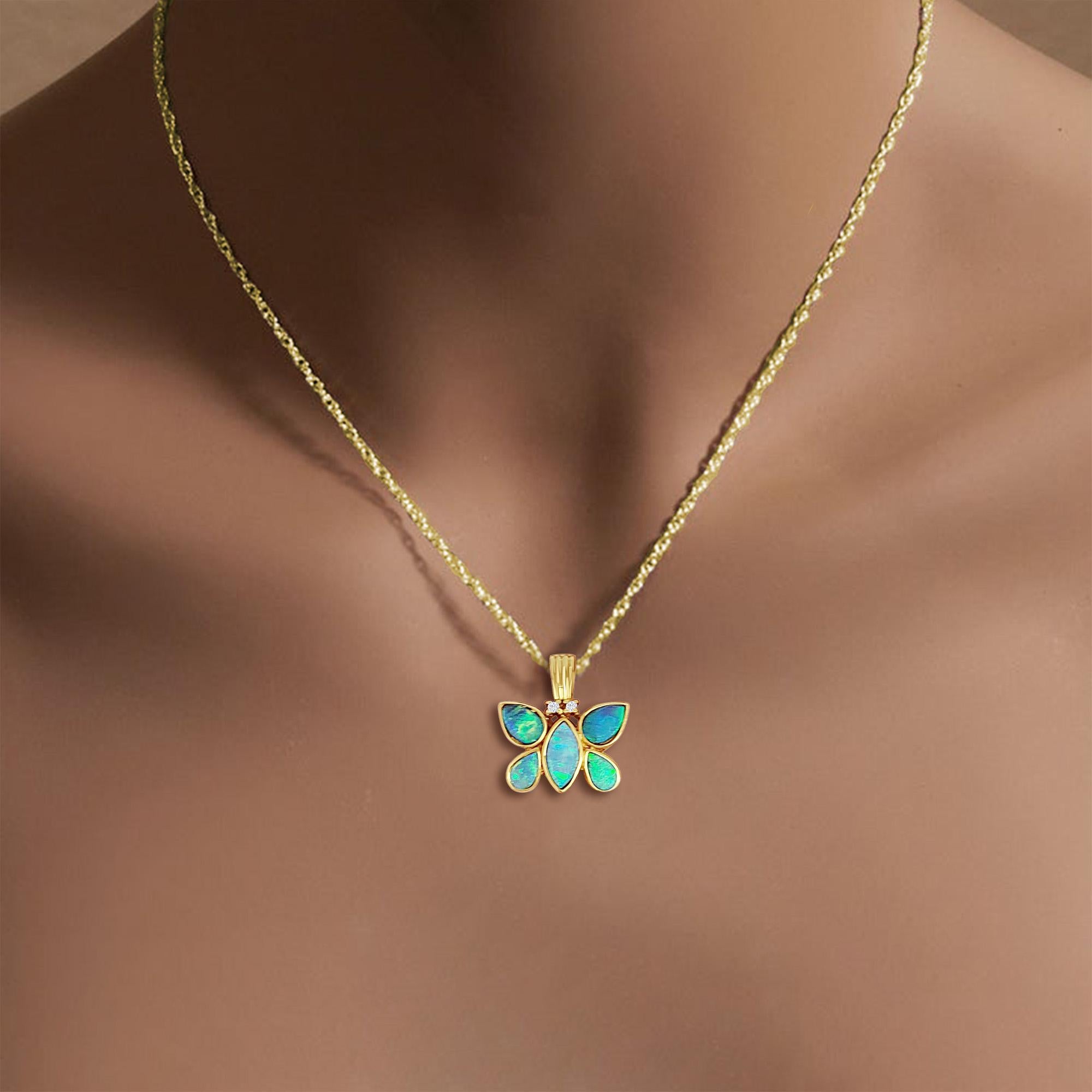 ♥ Product Summary ♥

Main Stone: Australian Opal
Metal: 14k Yellow Gold
Stone Cut: Pear & Marquise
Dimensions: 17mm x  15mm
Chain: 16