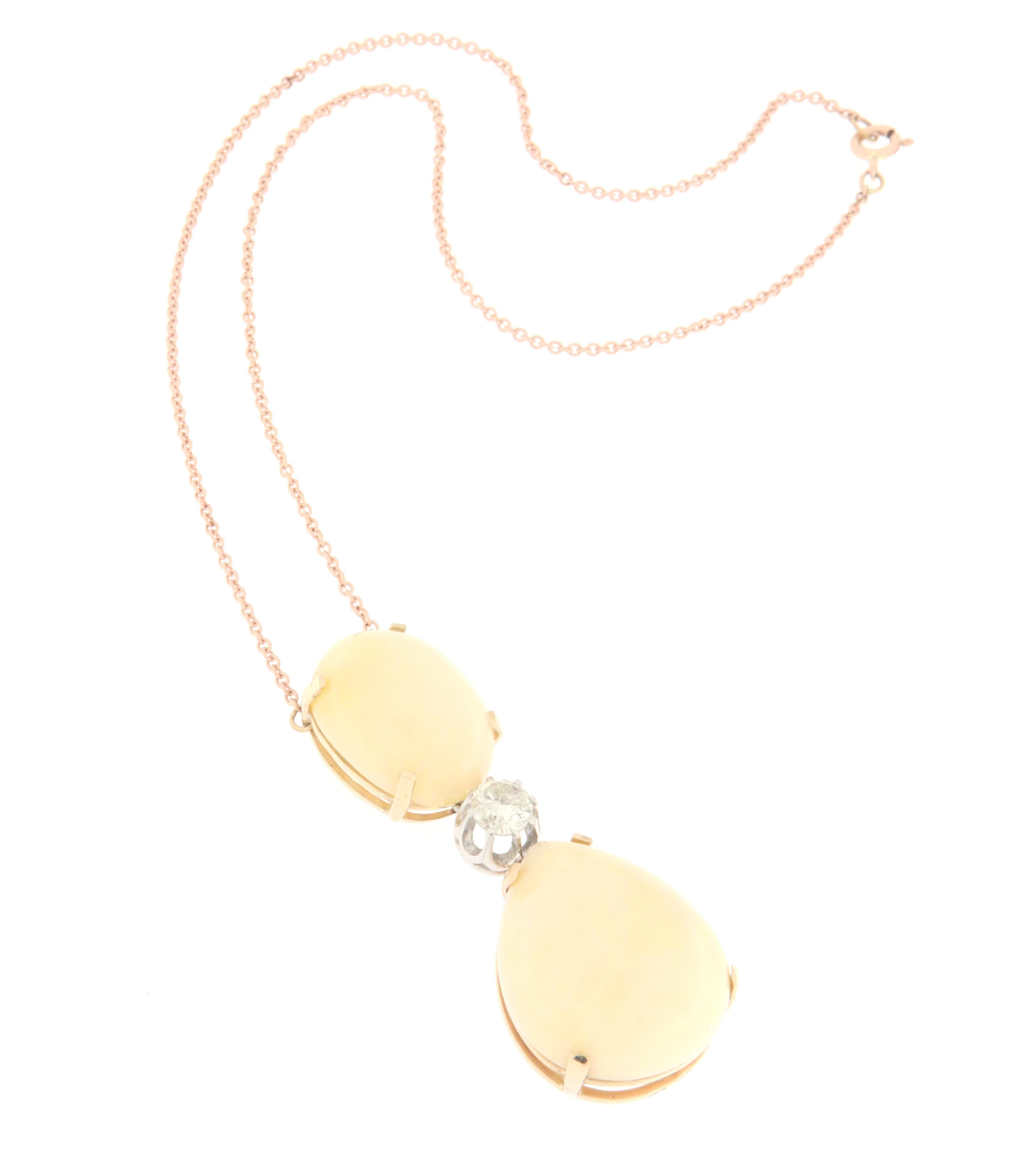  Halskette mit Anhänger aus 14 Karat Gelbgold mit australischem Opal und Diamant im Zustand „Neu“ im Angebot in Marcianise, IT