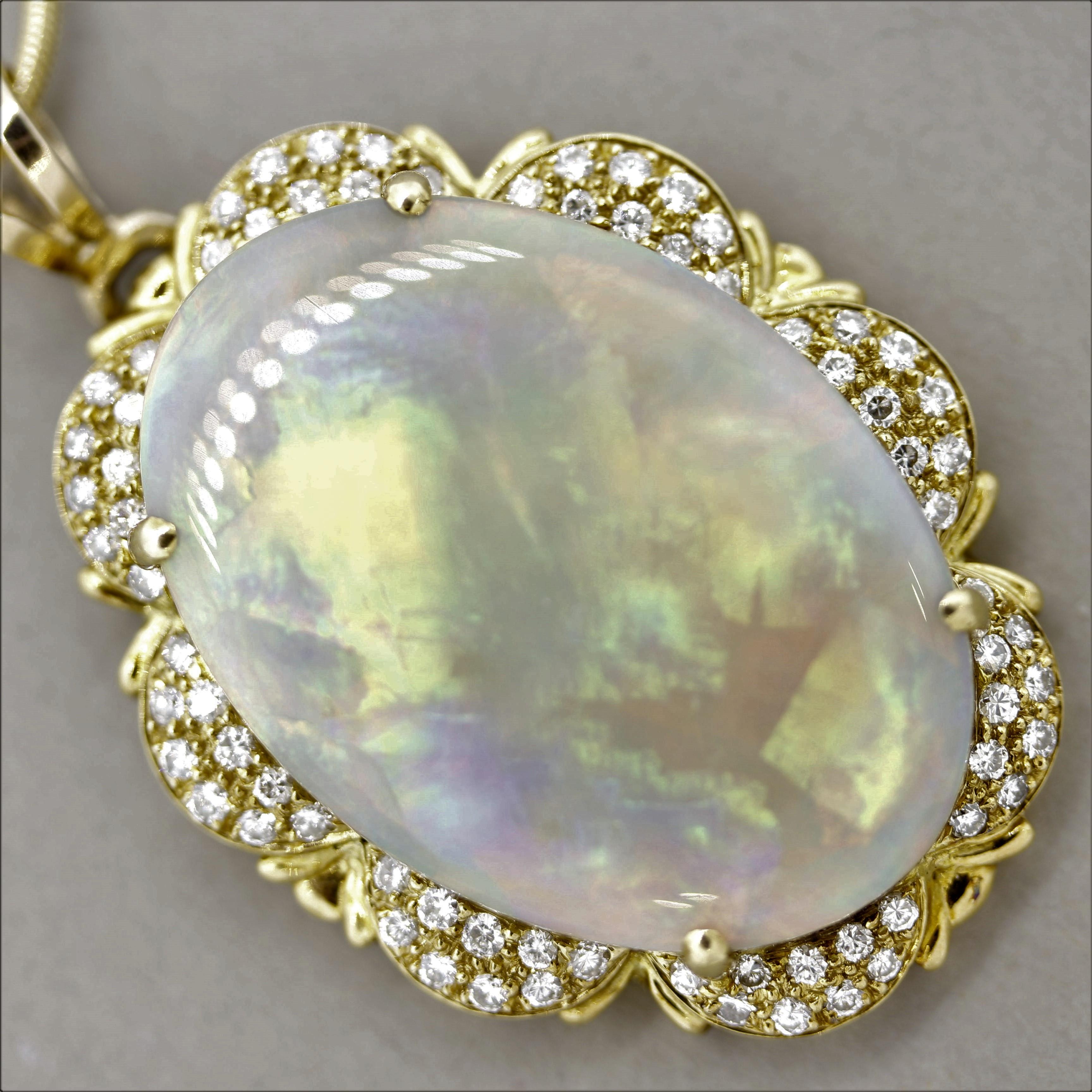 Australian Opal Diamond Gold Pendant In New Condition In Beverly Hills, CA