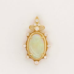 Australian Opal and Diamond Pendant and Chain 3 Carat Opal 14 Karat Yellow Gold