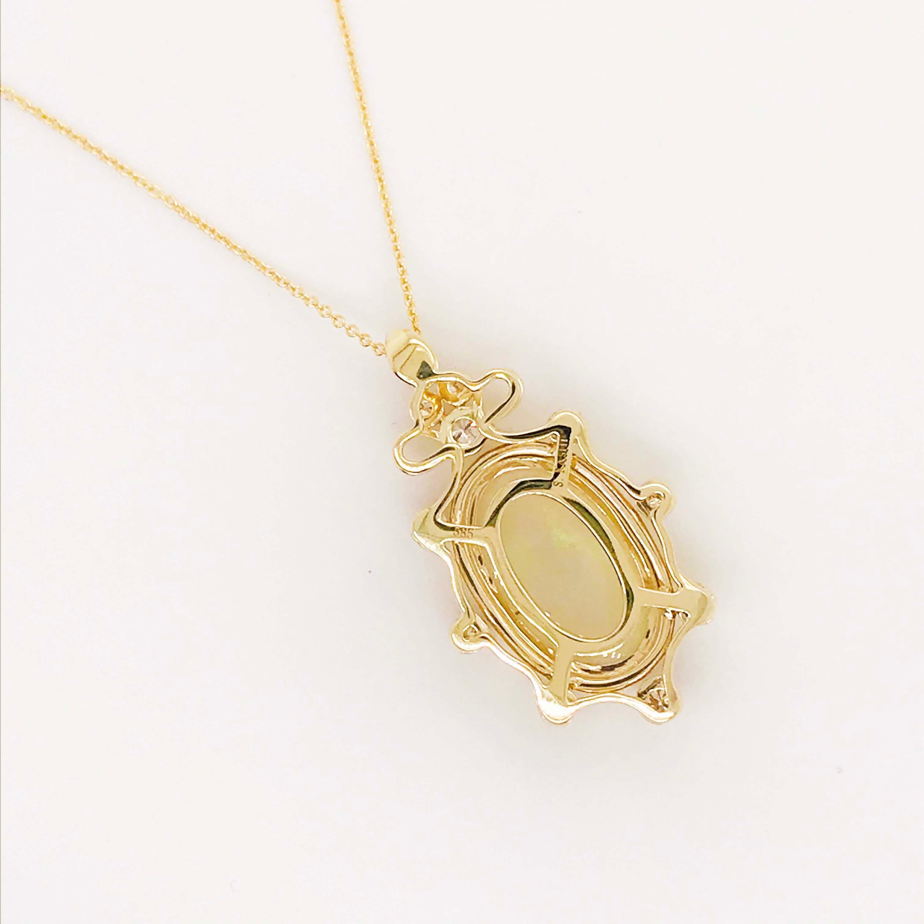Australischer Opal- und Diamant-Anhänger und Kette 3 Karat Opal 14 Karat Gelbgold Damen