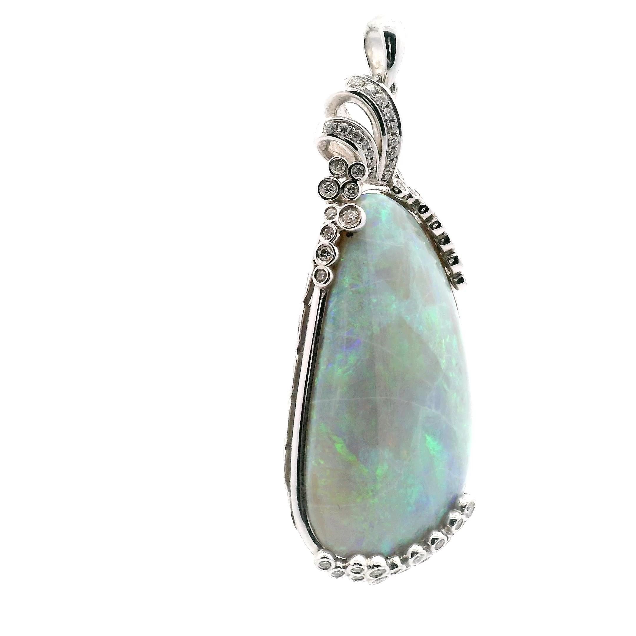 Australian Opal & Diamond Pendant in vendita 4