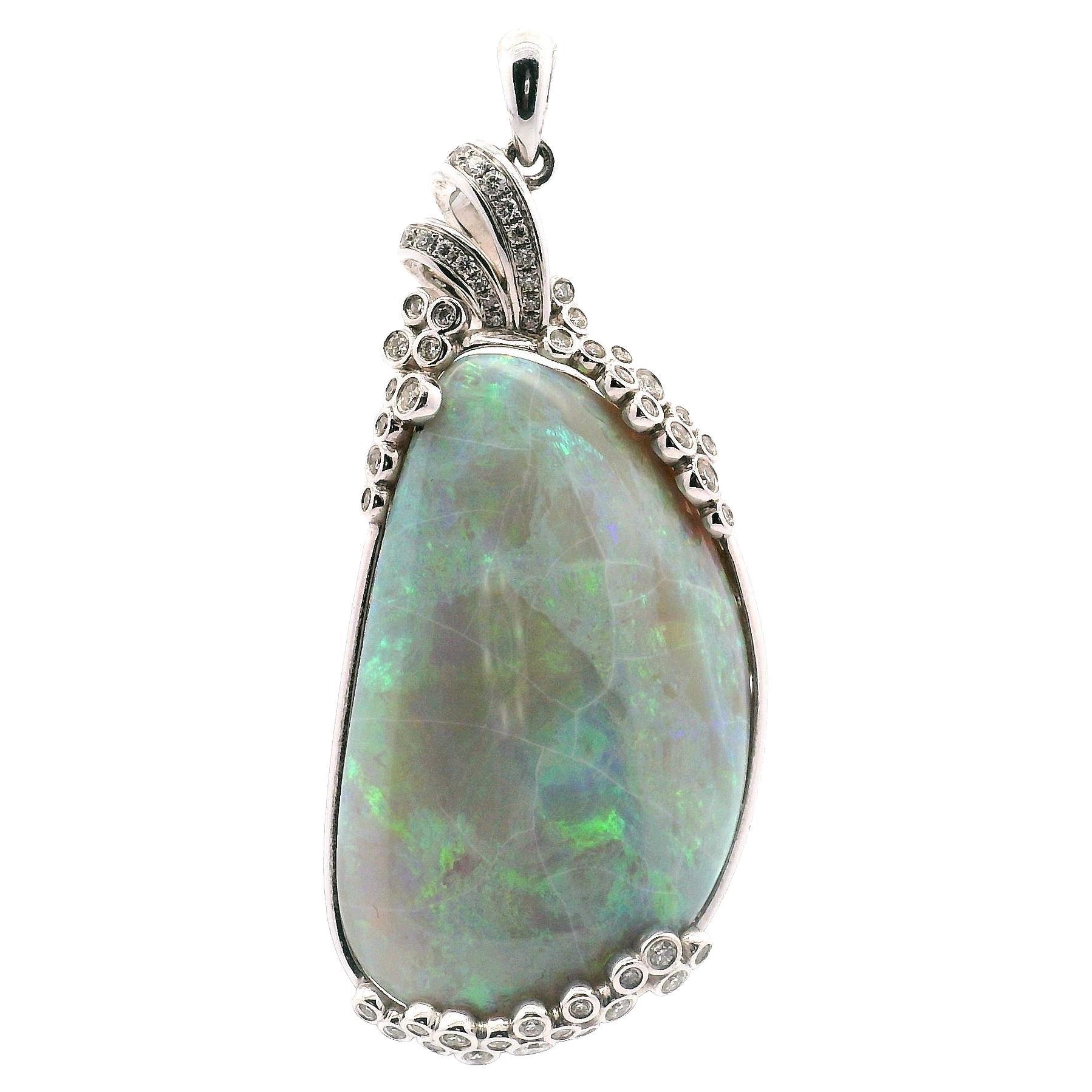 Australian Opal
Diamond Pendant