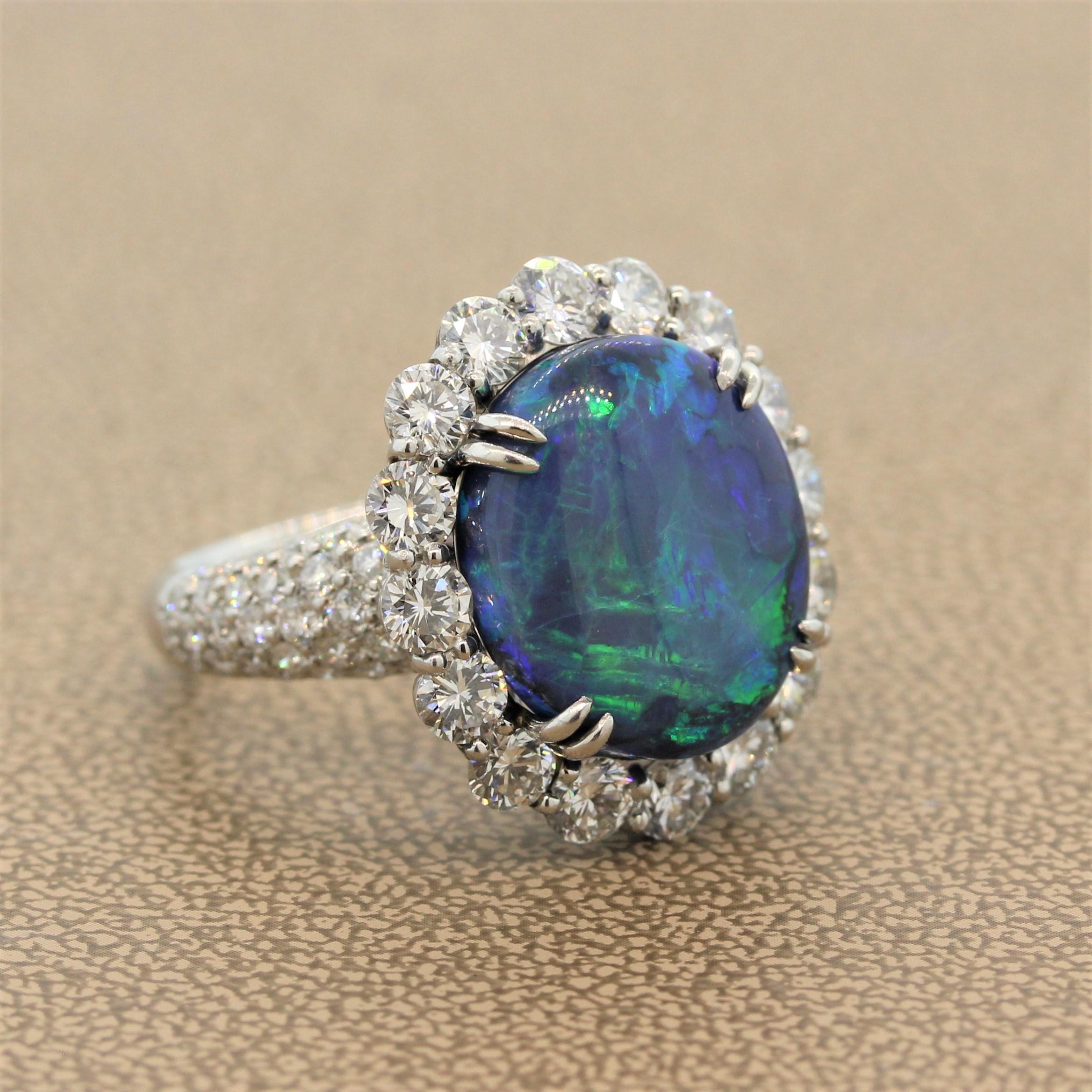 Platinring mit australischem Opal und Diamant (Ovalschliff) im Angebot