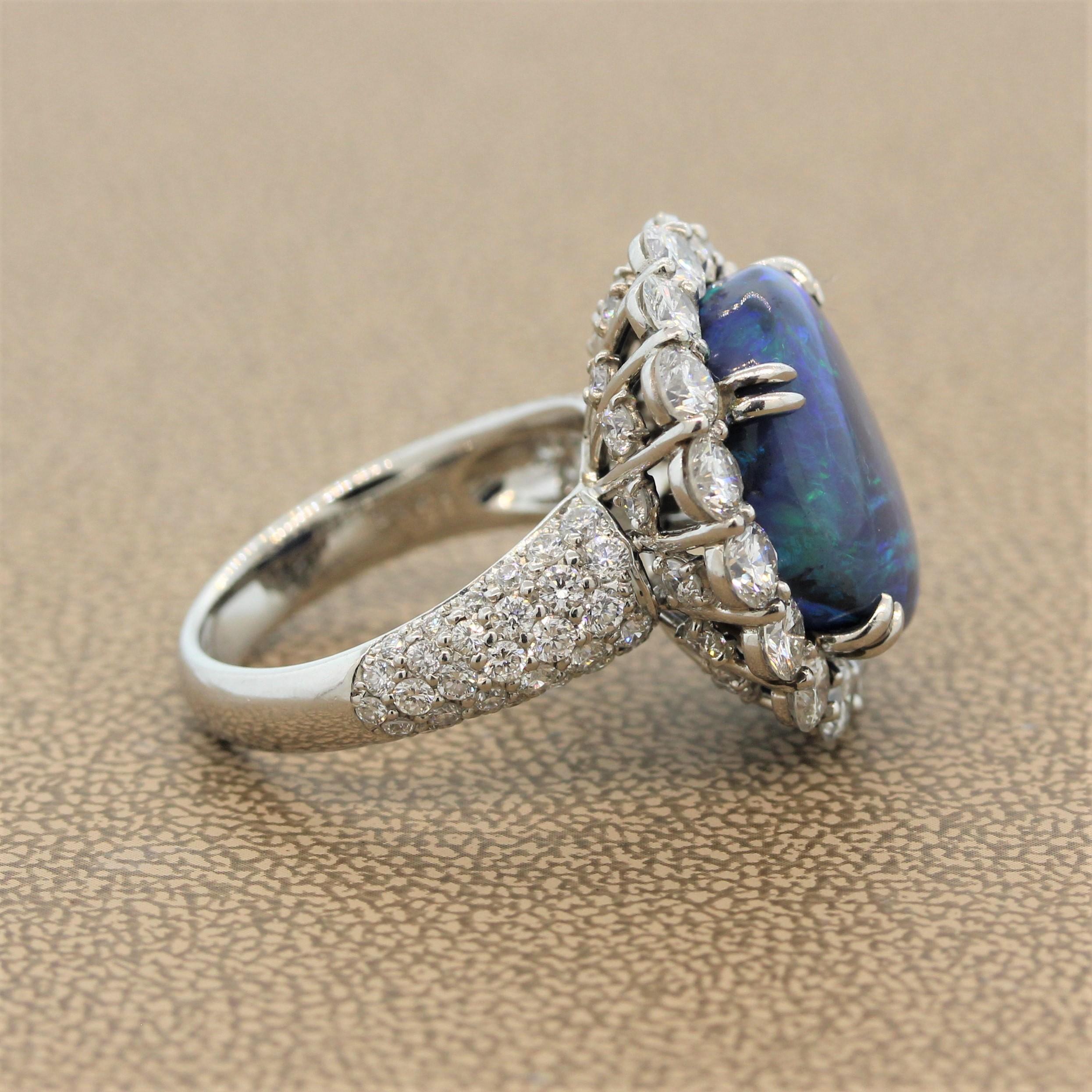Platinring mit australischem Opal und Diamant im Zustand „Neu“ im Angebot in Beverly Hills, CA