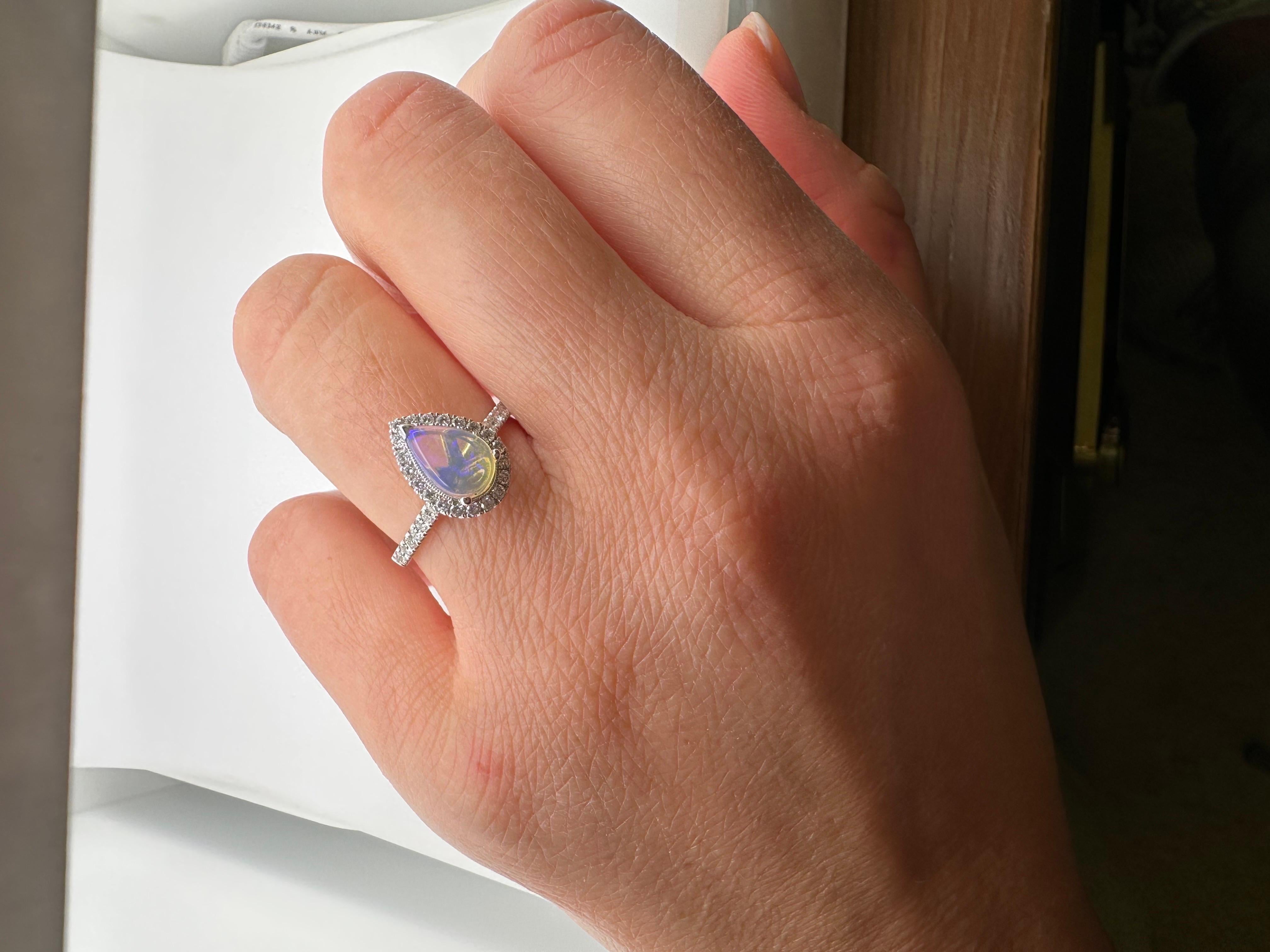 Australian Opal Diamond ring 14KT gold RARE natural opal For Sale 1