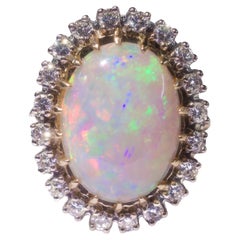Australischer Opal, Diamantring