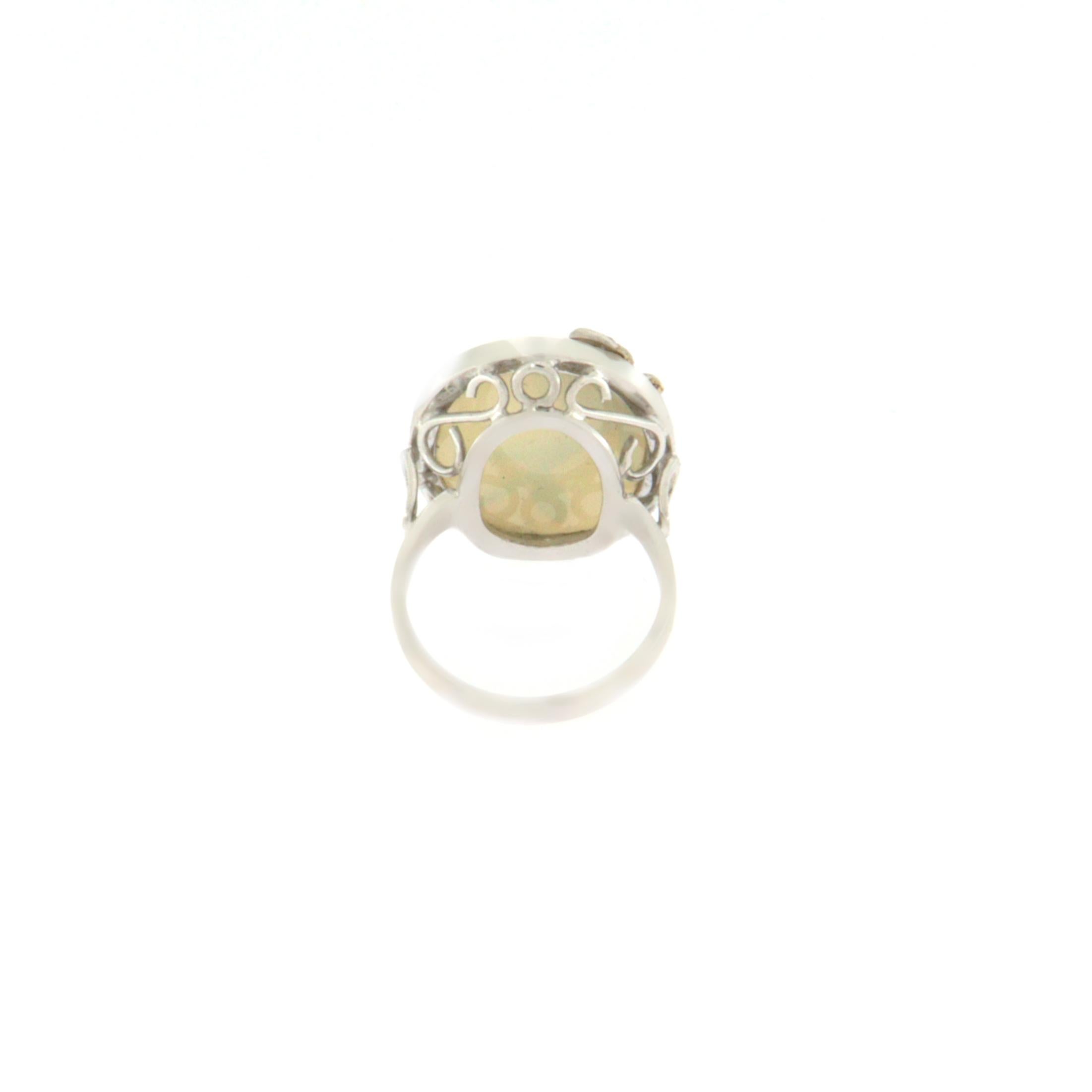 Australian Opal Diamonds 18 Karat White Gold Cocktail Ring In New Condition For Sale In Marcianise, IT