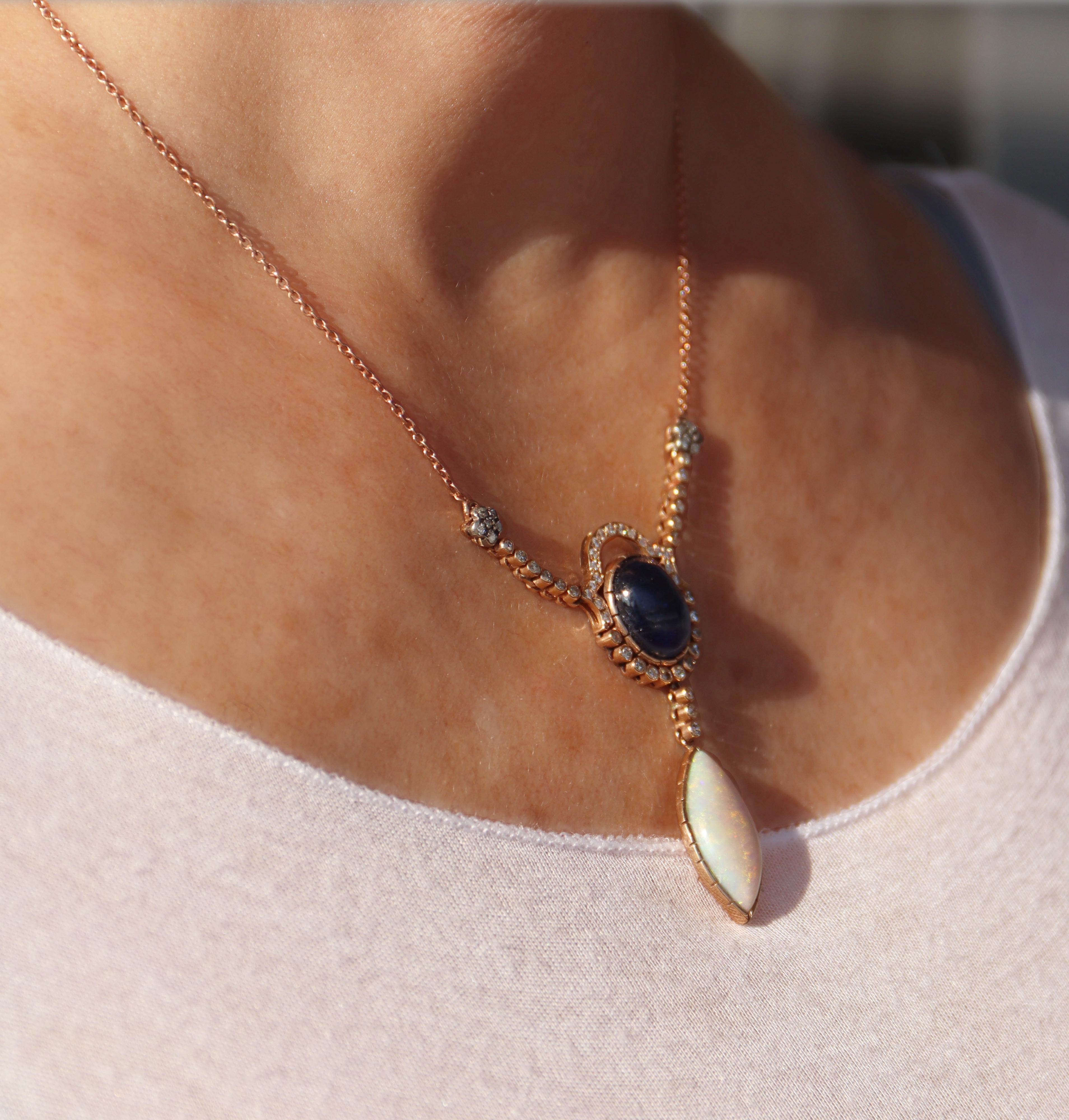 Collier pendentif en or jaune 9 carats Opale australienne Diamants Saphir en vente 2