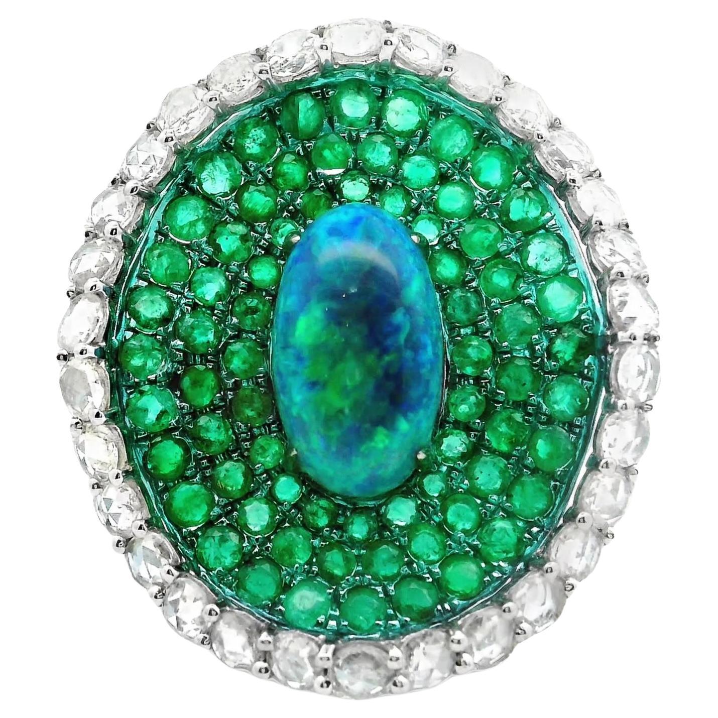 Opalo Australiano Diamante Esmeralda Oro de 18k y Rodio Verde Anillo de Cóctel en venta