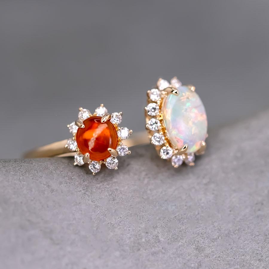 Taglio brillante Australian Opal & Fire Opal Halo Diamond Engagement Ring 18K Gold in vendita