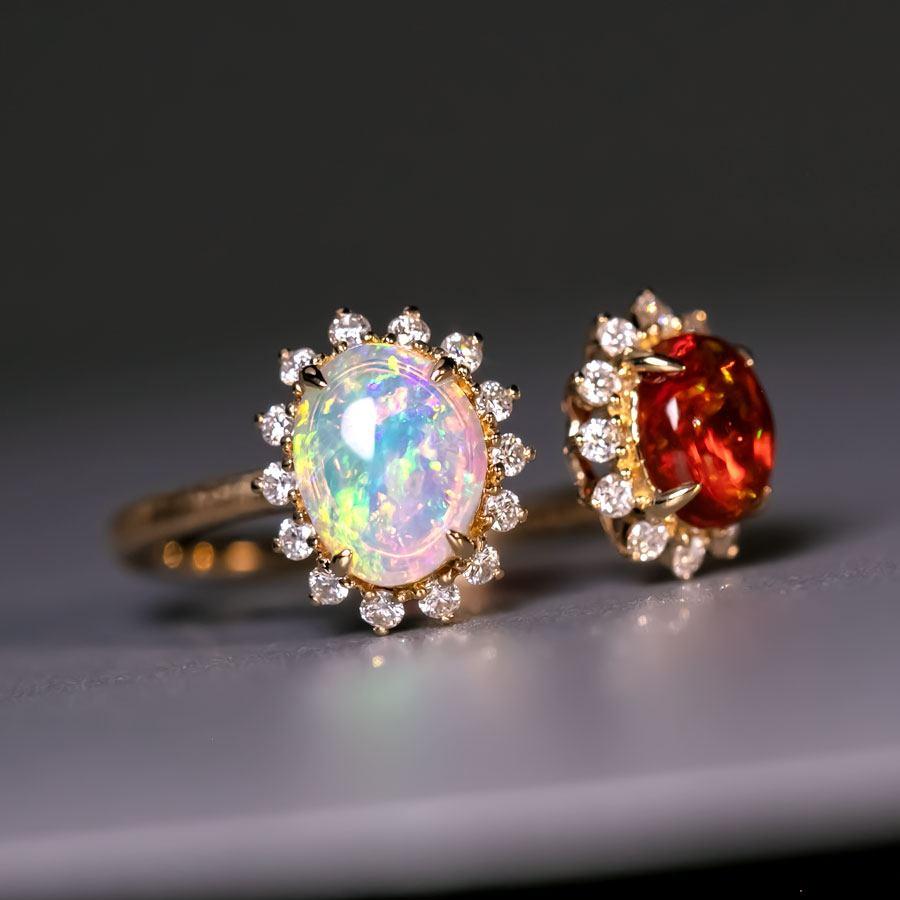 Solid Opal & Fire Opal Halo Diamond Engagement Ring 18K Yellow Gold en venta 3