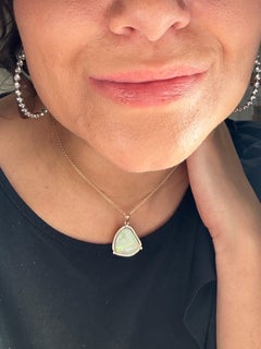 Australischer Opal-Anhänger-Halskette mit Mikro-Fassung von Diamanten 14KT Gold