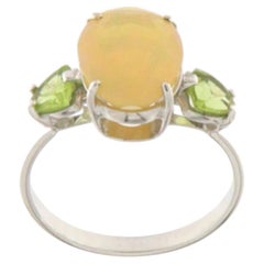 Australischer Opal Peridot 18 Karat Weißgold Cocktail Ring