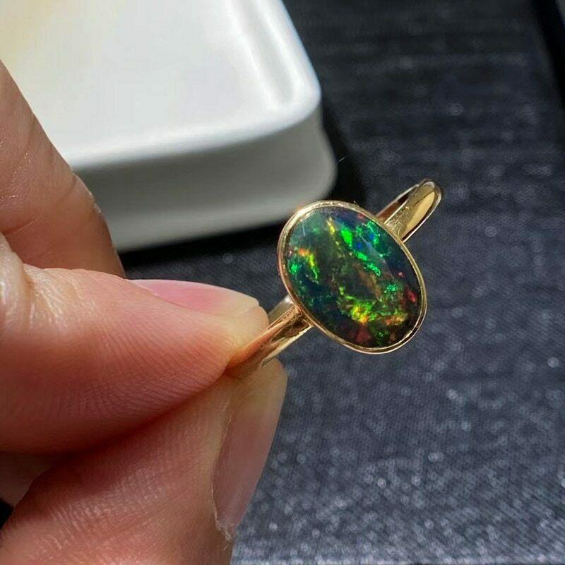 Contemporary Australian Opal Ring 18 Karat Yellow Gold For Sale