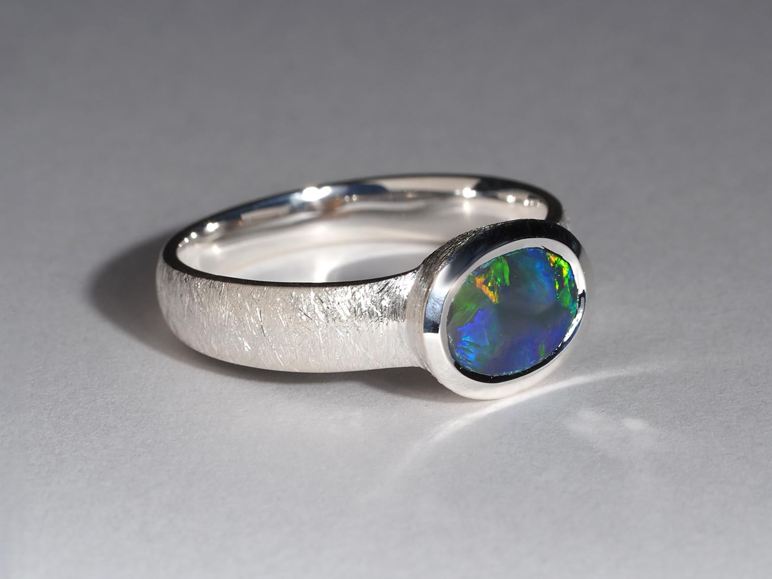 da uomo o donna Anello d'argento di opale australiano Gioielli di opale scuro di alta qualità Regalo per una persona speciale in vendita