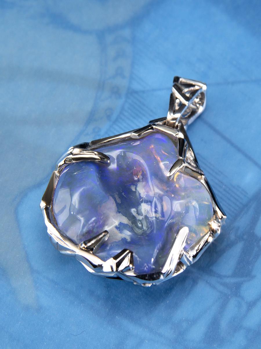 Australian Opal 18k white gold pendant
opal origin - Australia
opal measurements - 0.94 х 0.98 in / 24 х 25 mm
opal weight - 15.18 carats
pendant length - 1.38 in / 35 mm
pendant weight - 10.71 grams

Ribbons collection


We ship our jewelry